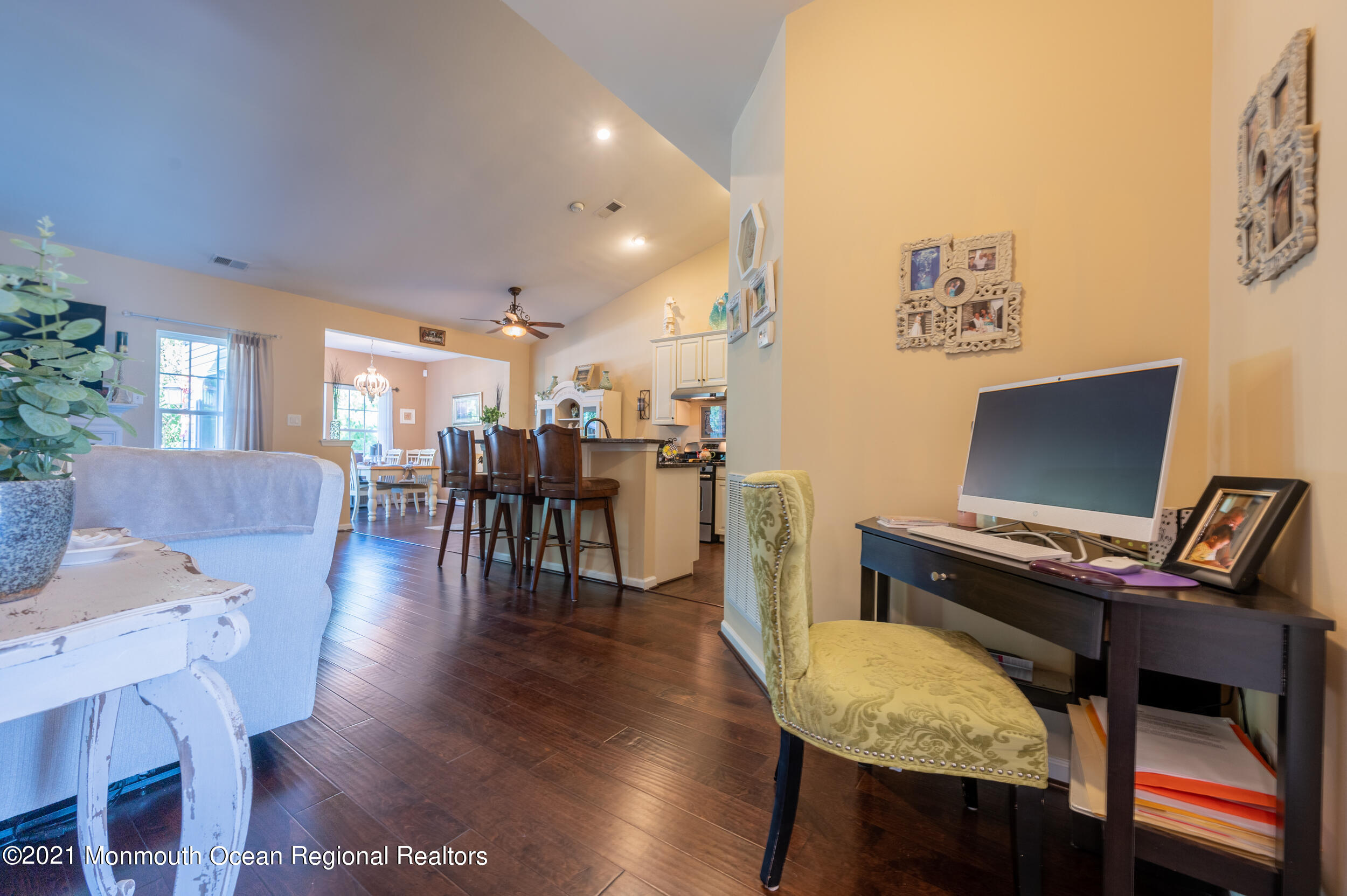 18 La Quinta Lane