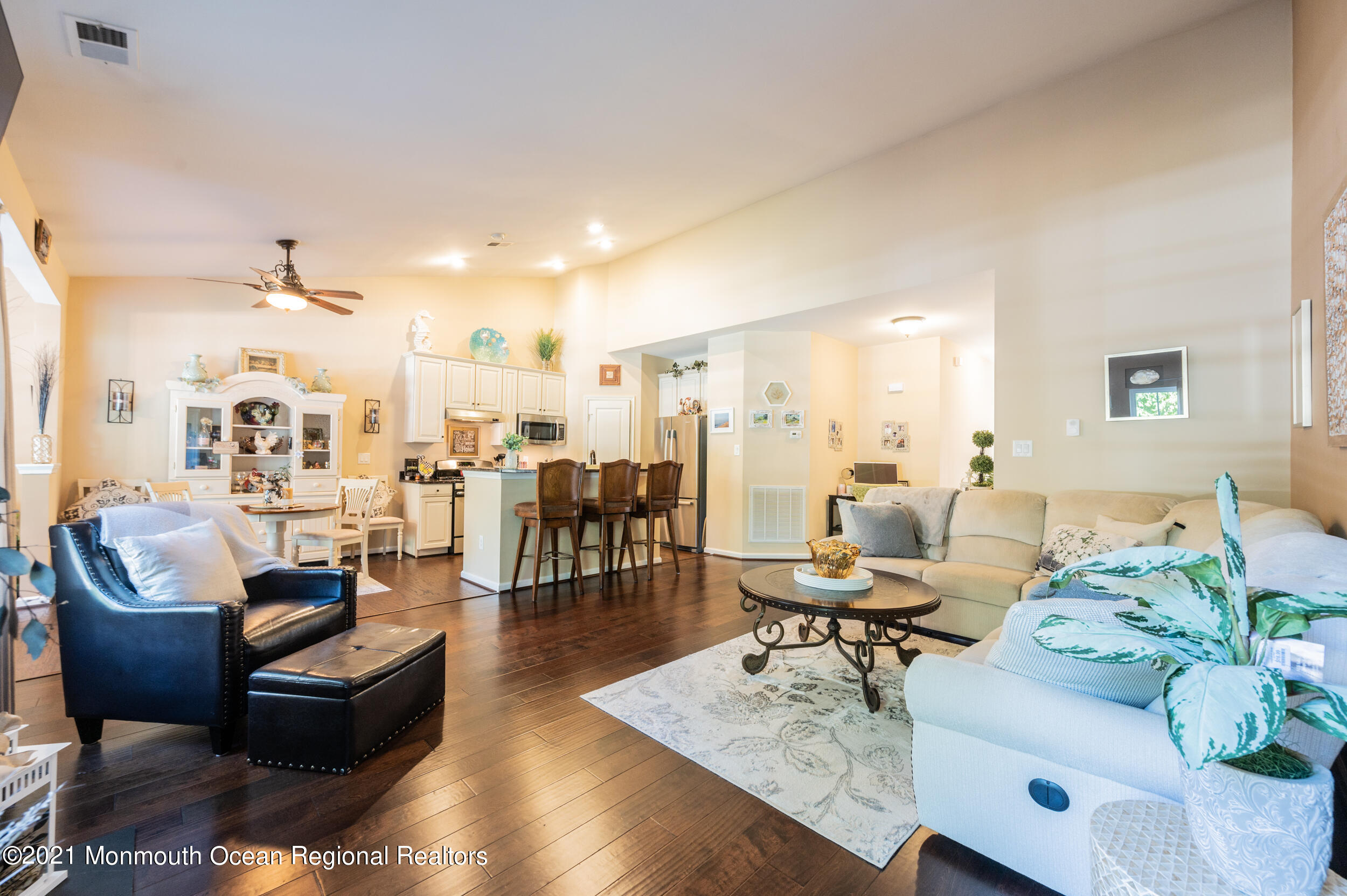 18 La Quinta Lane