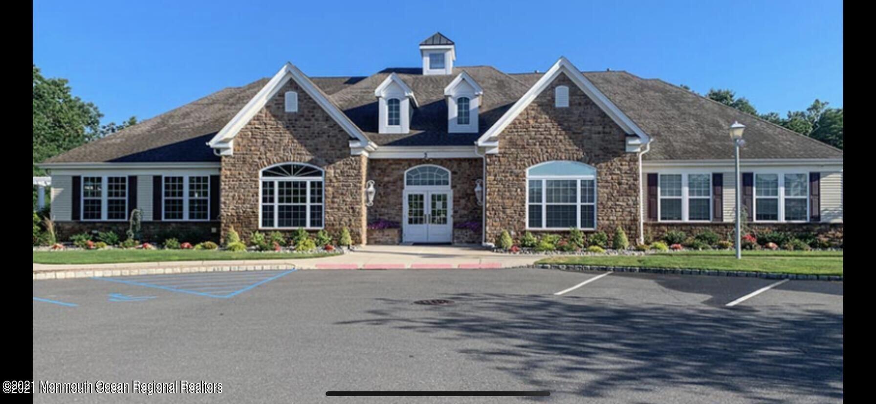 18 La Quinta Lane