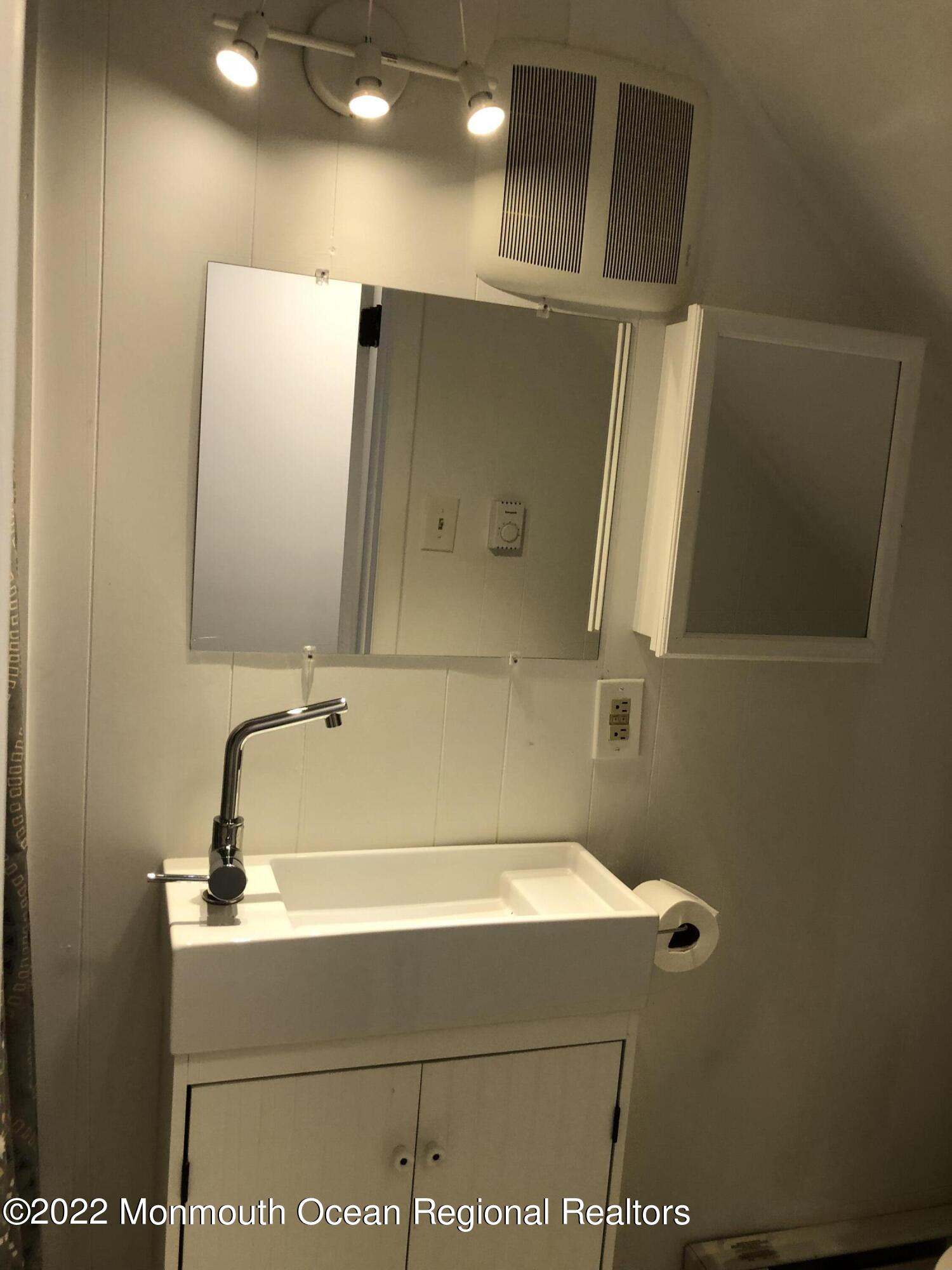 154 Vansant Avenue Unit: Apt. 5