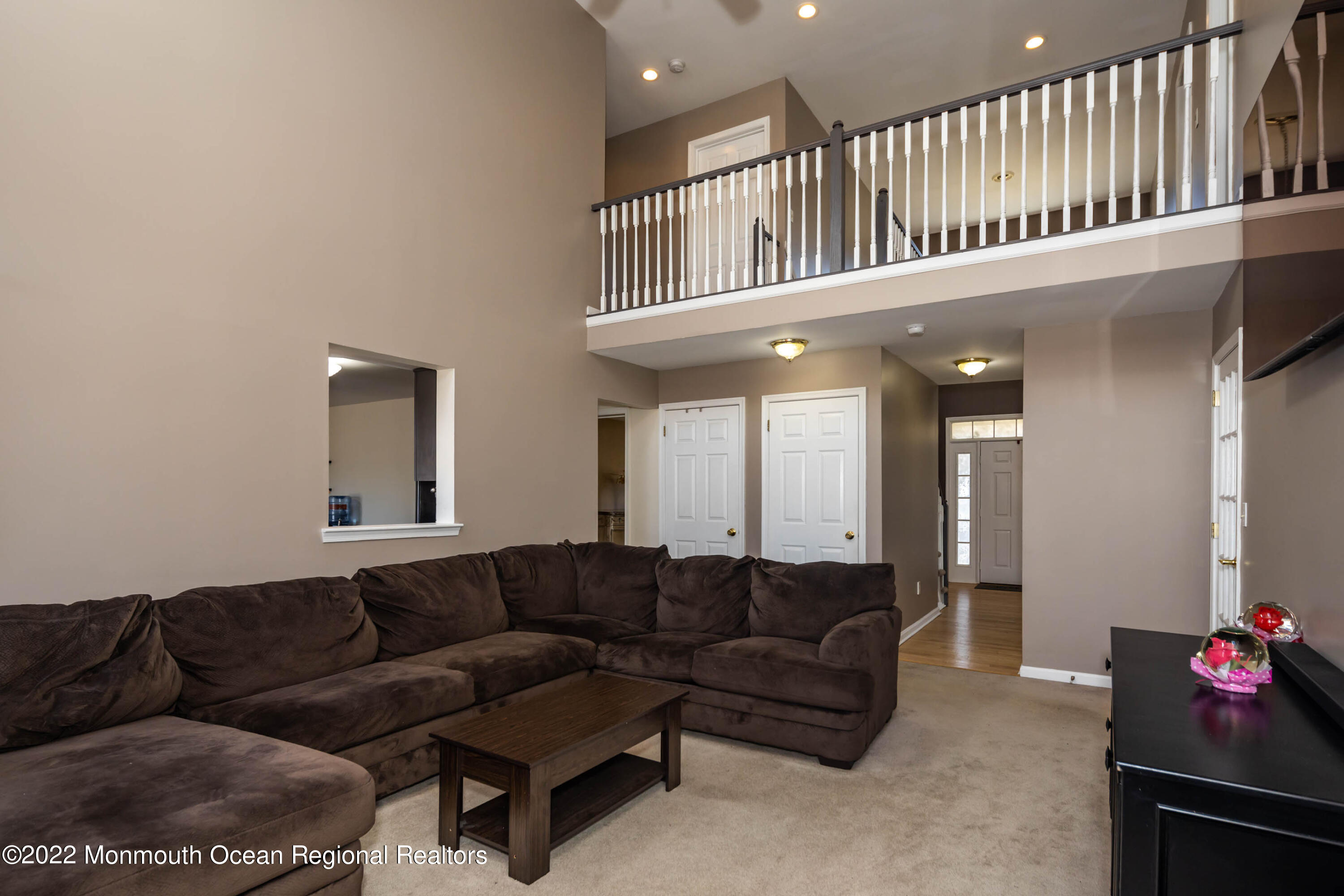 2 Hampton Hollow Drive