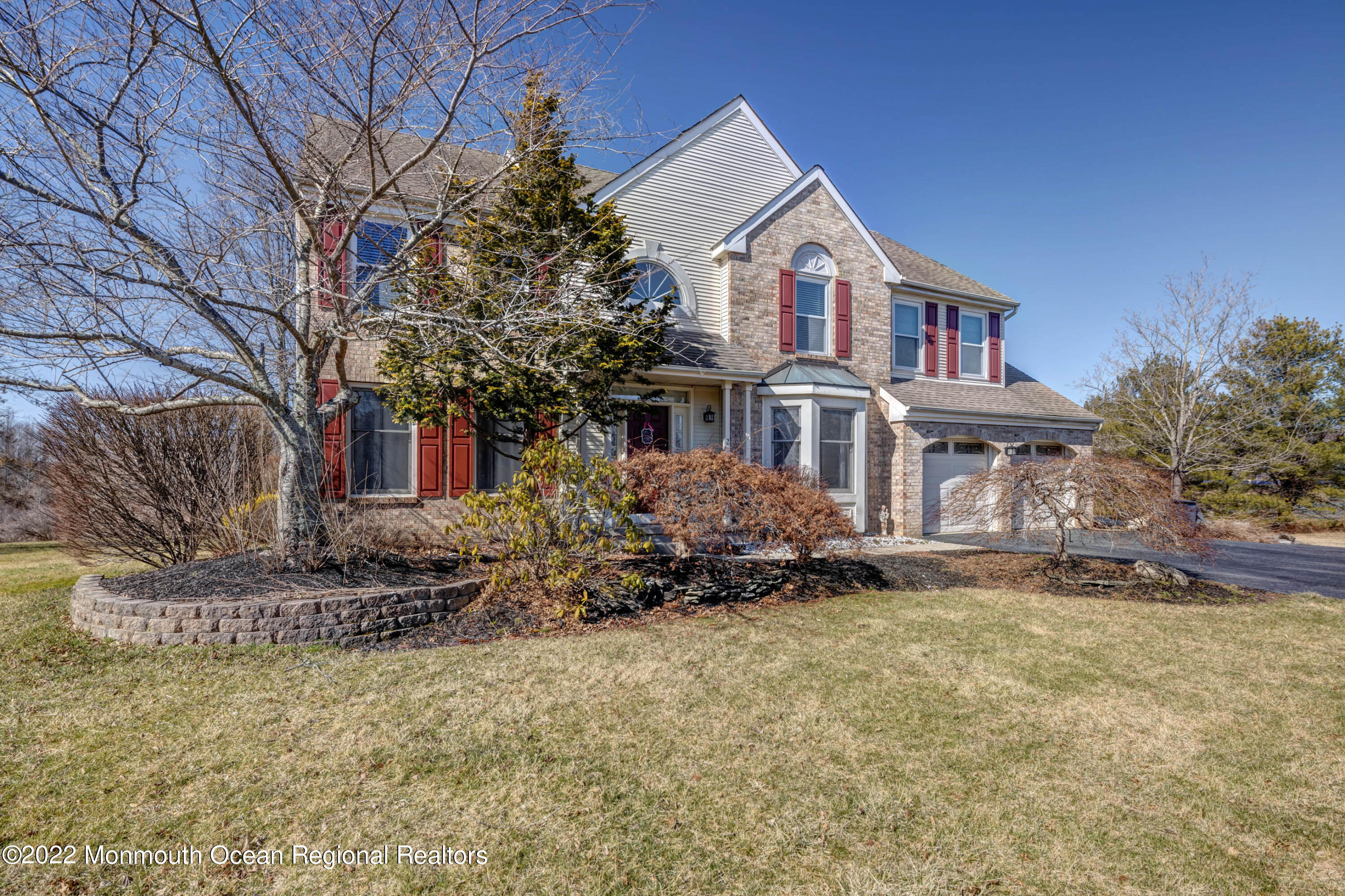 2 Hampton Hollow Drive