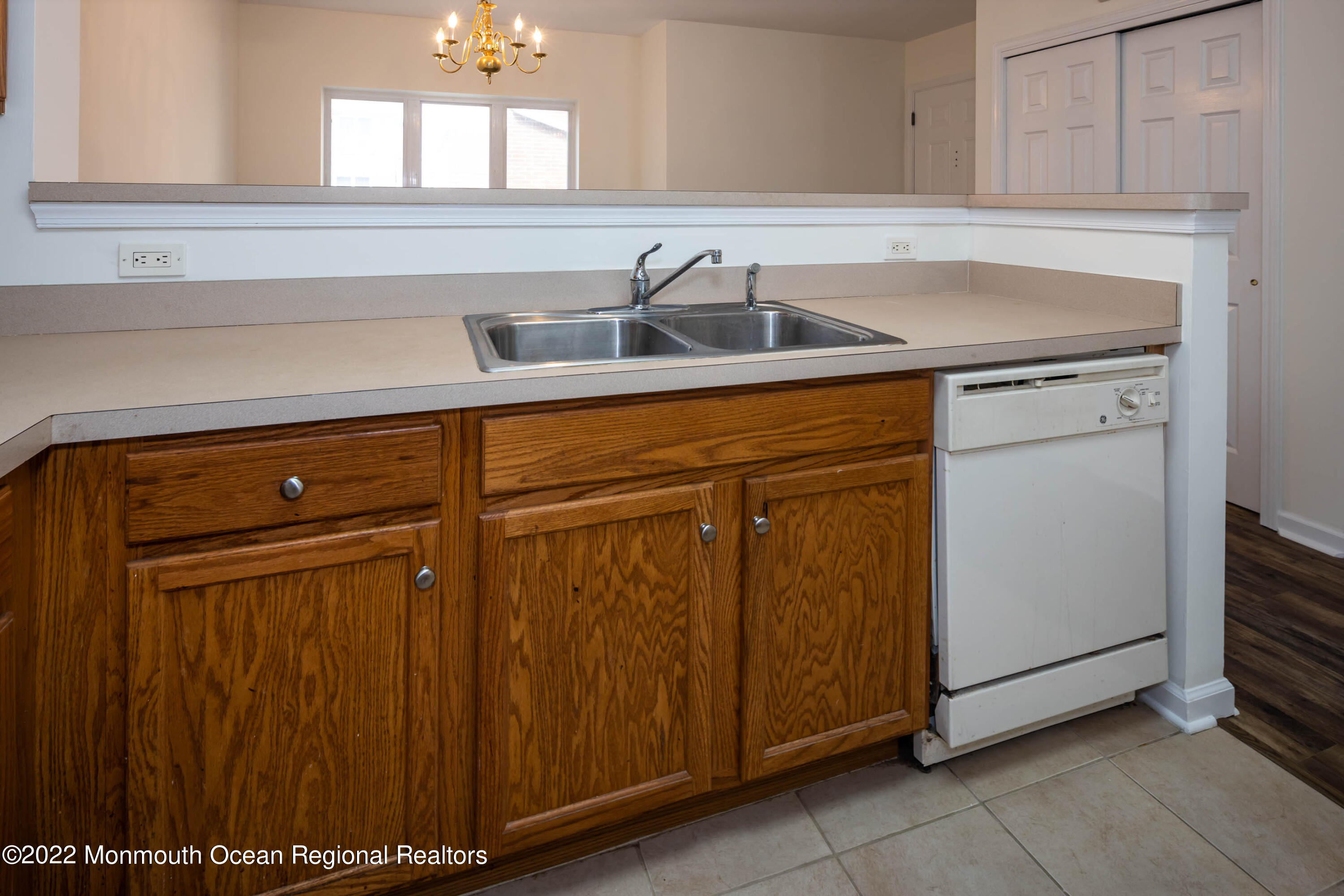 368 Rector Street Unit: 414