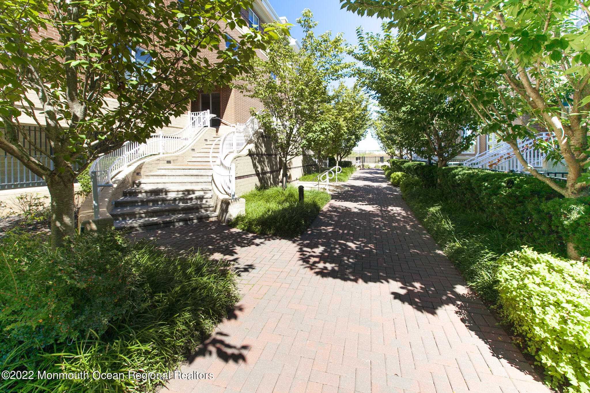 368 Rector Street Unit: 414