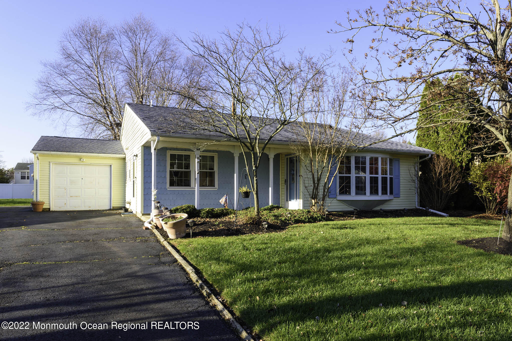 49 Williamsburg Drive