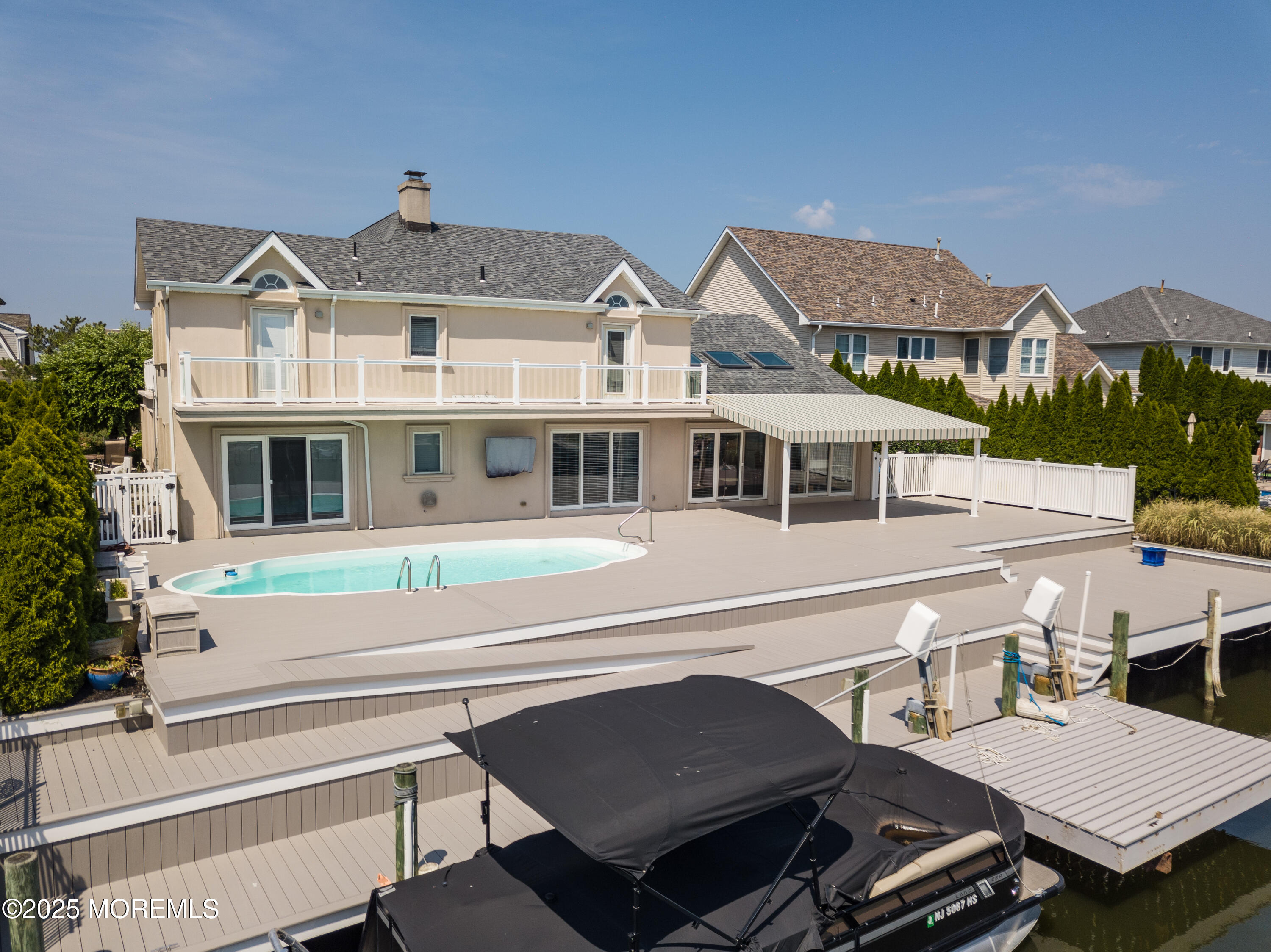 218 Pointe Drive