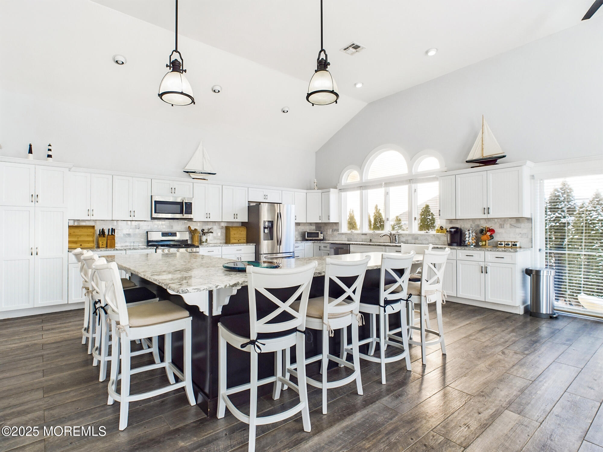 218 Pointe Drive