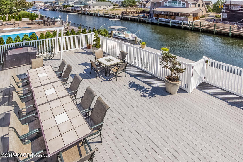218 Pointe Drive