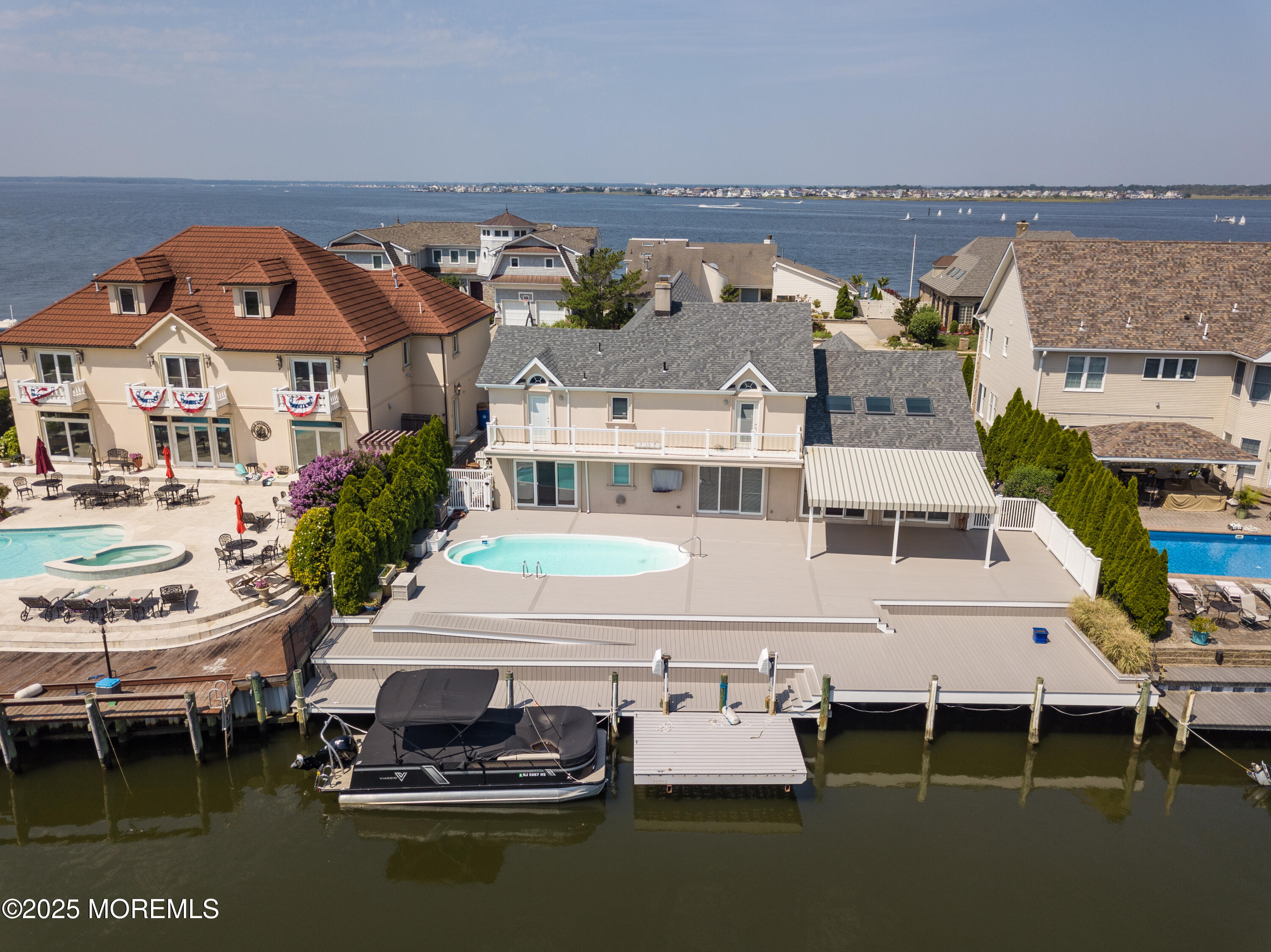 218 Pointe Drive
