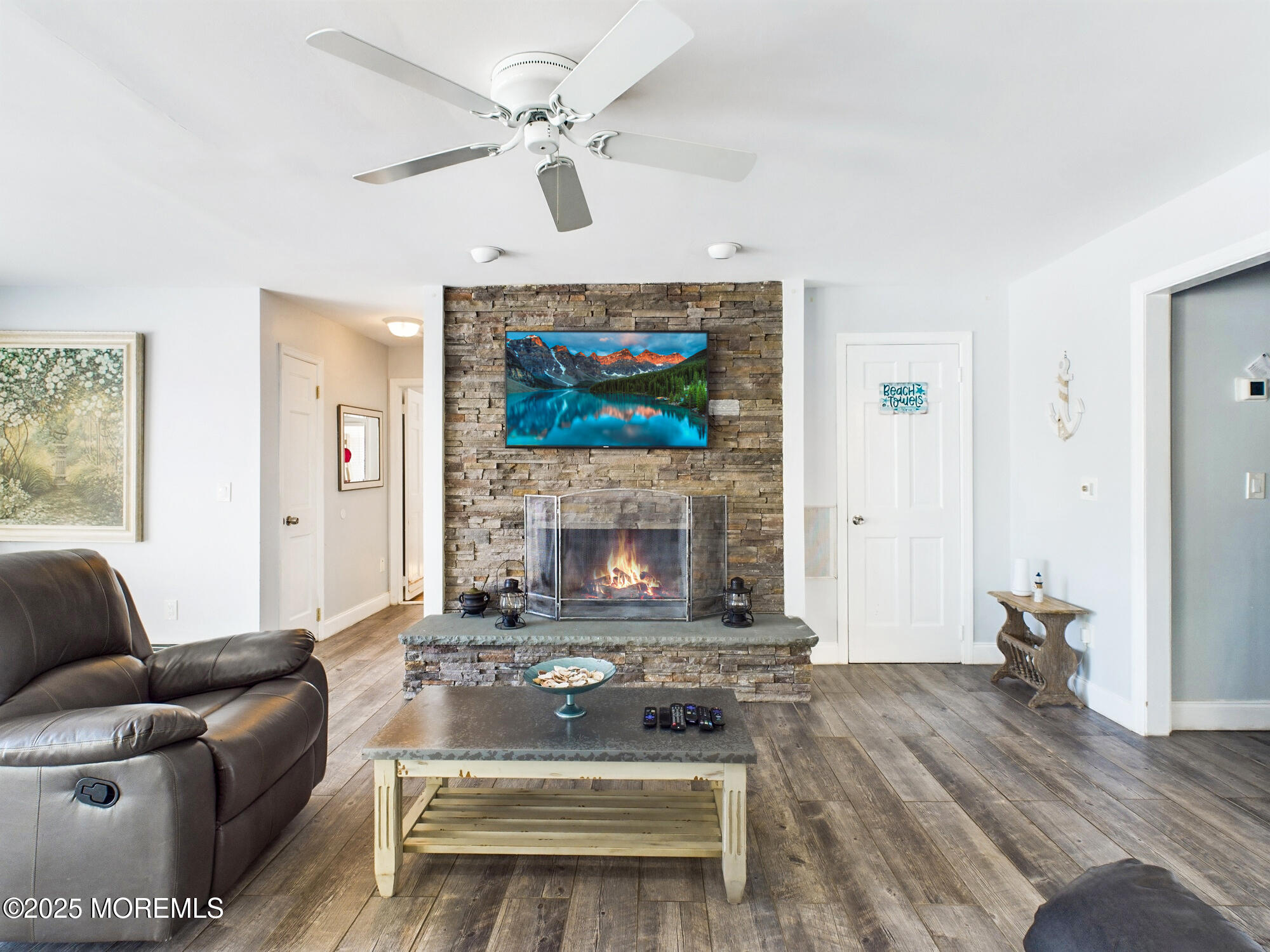 218 Pointe Drive