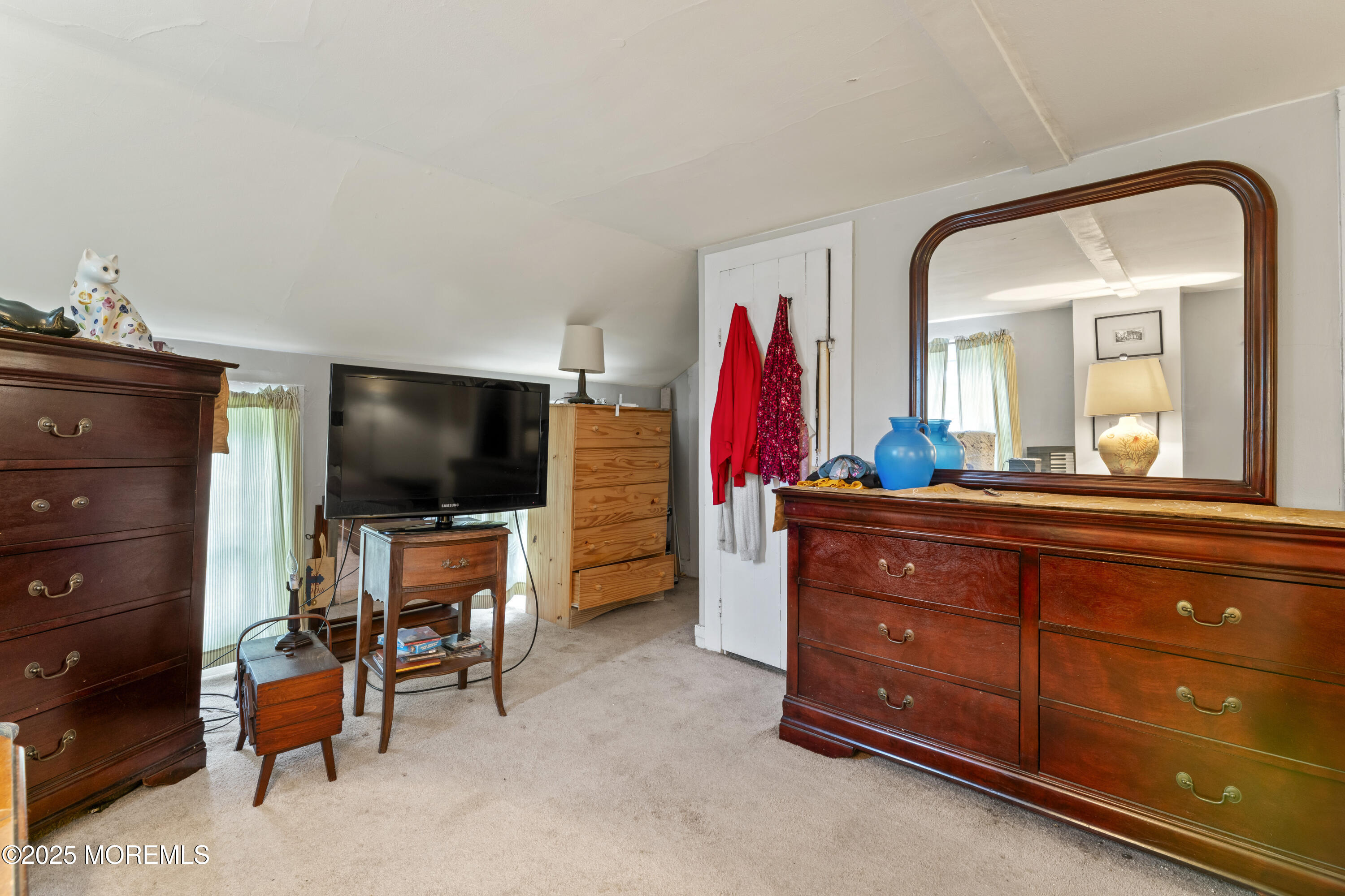 14 S Holmdel Road