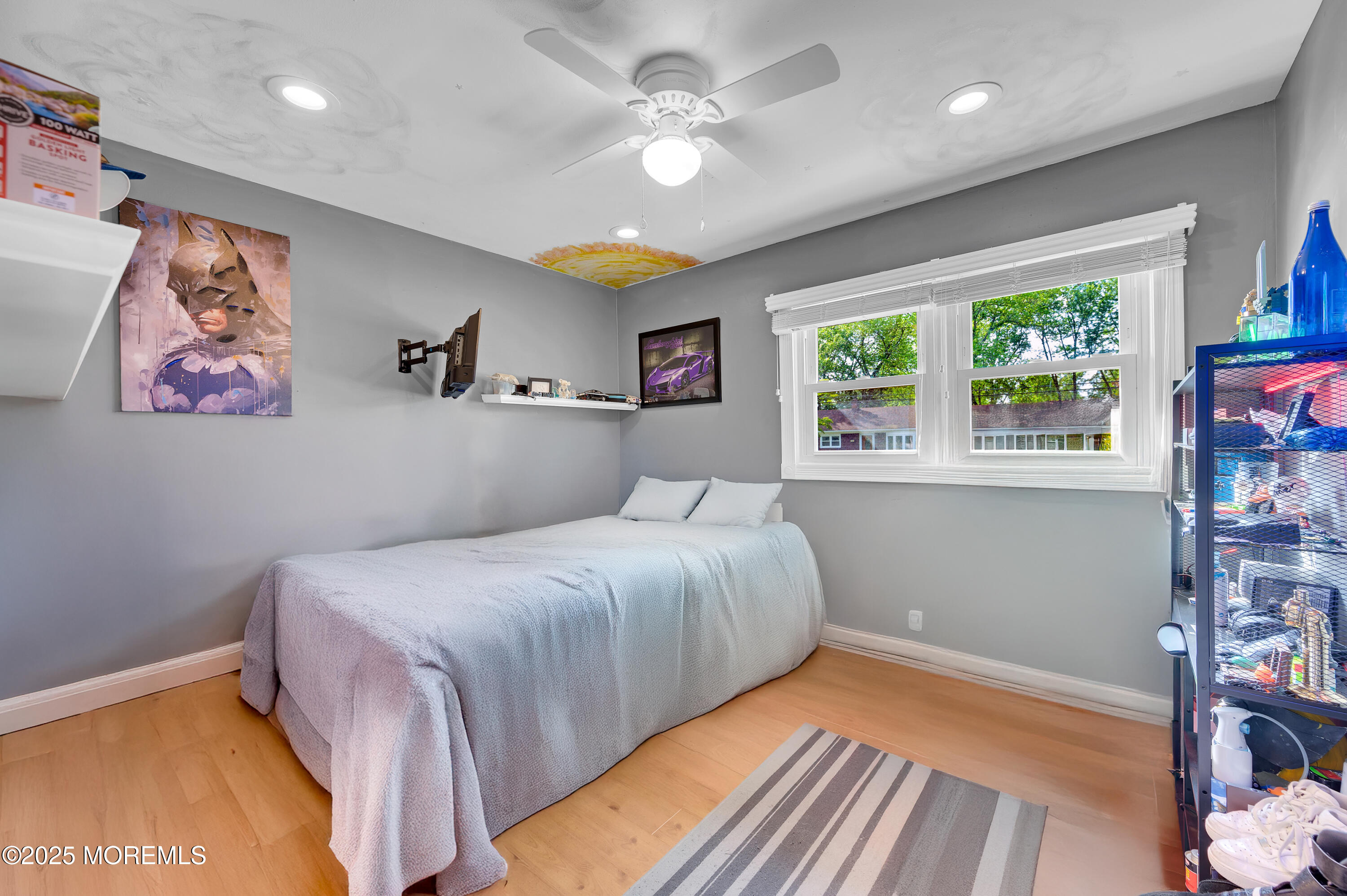5 Robert Avenue