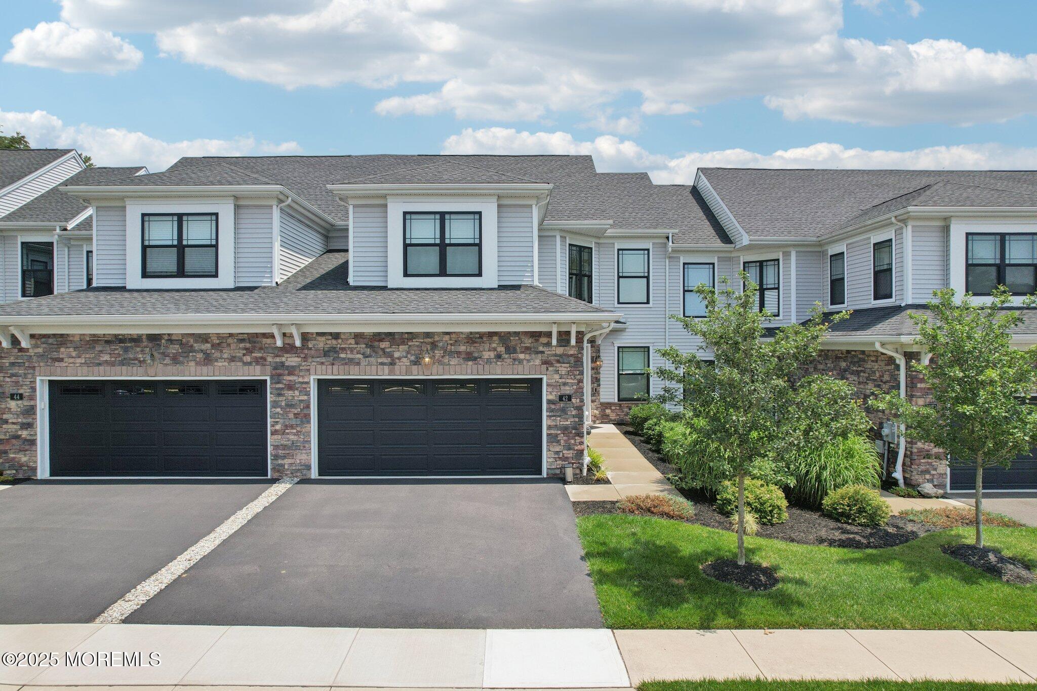 42 Dogleg Lane