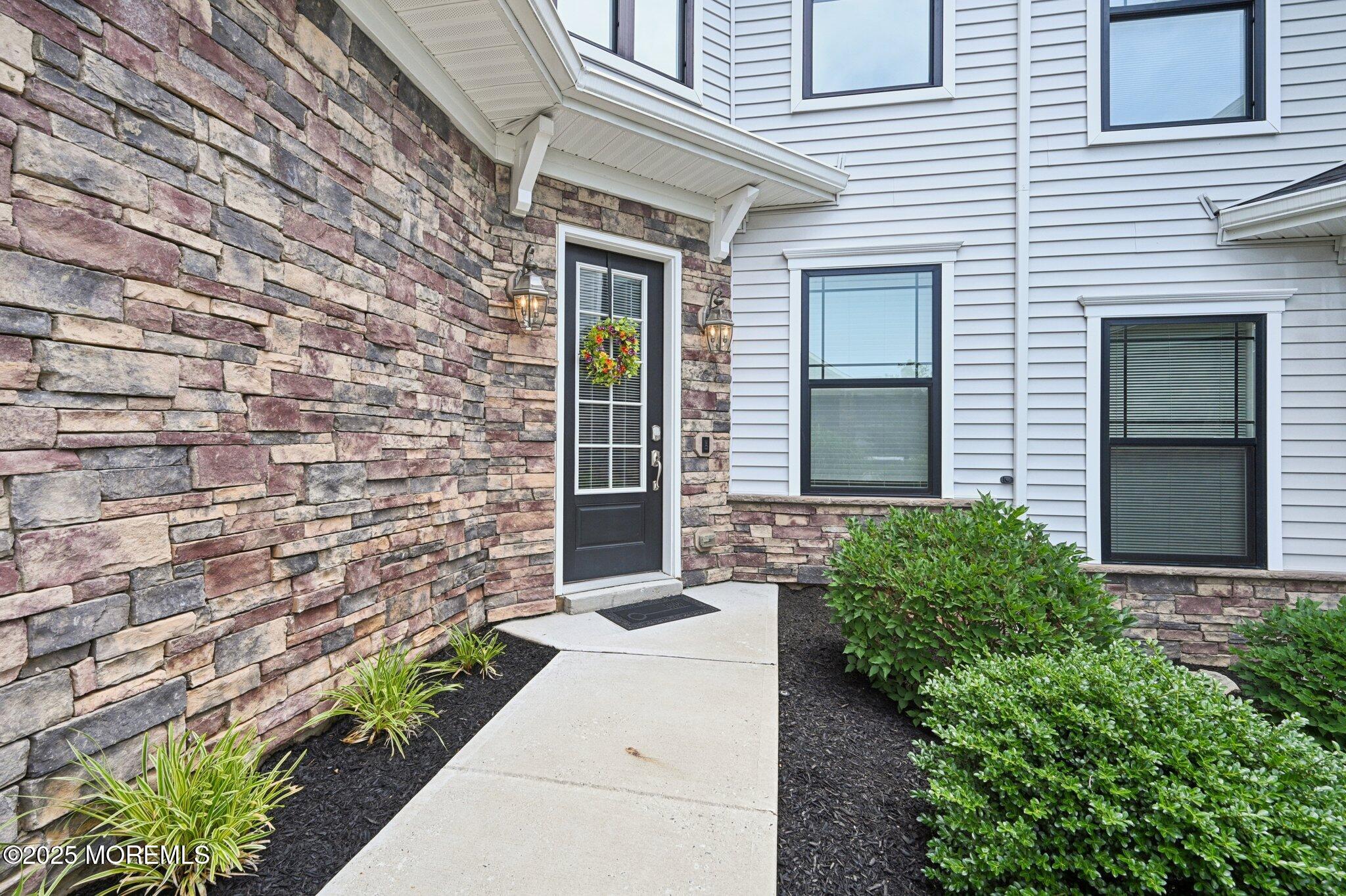 42 Dogleg Lane