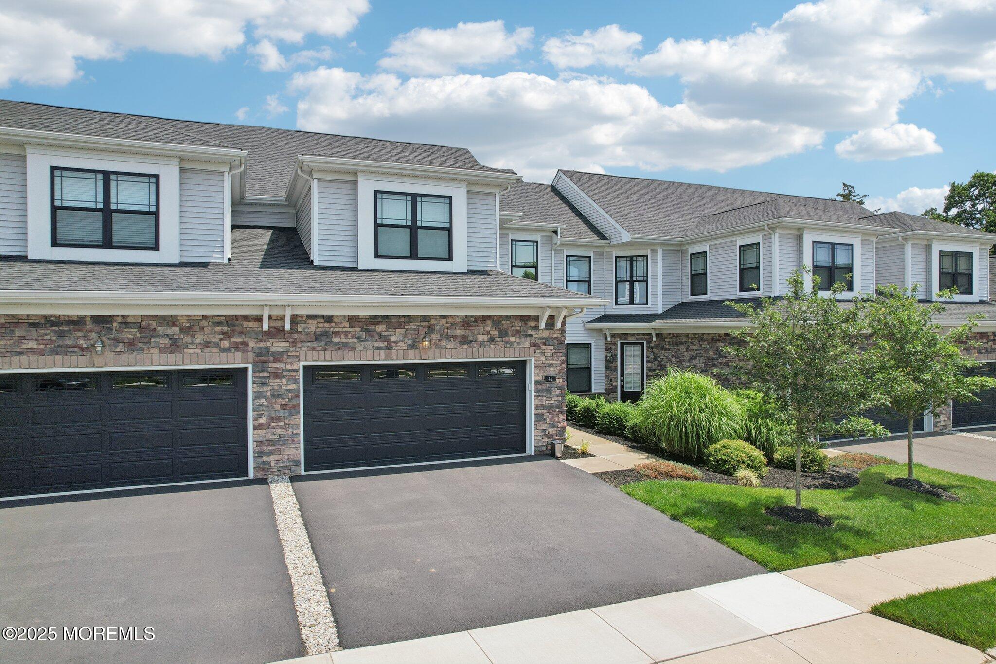 42 Dogleg Lane
