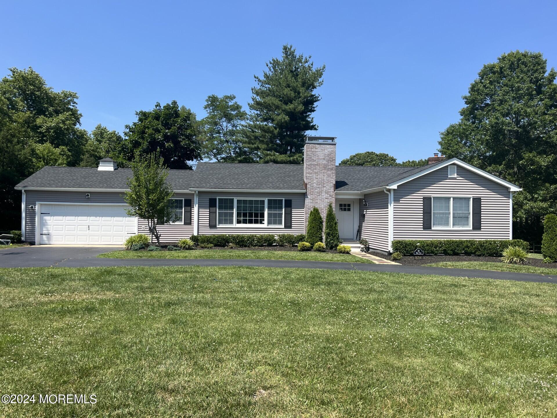22 Robin Road