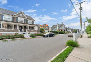 985 Ocean Avenue