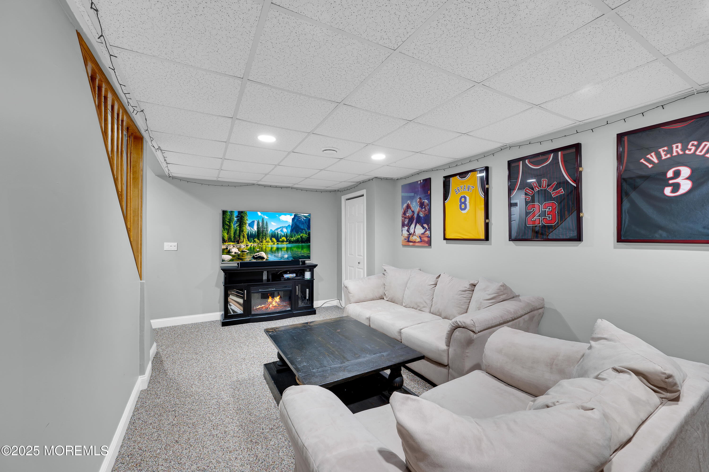 4 Diamond Lane