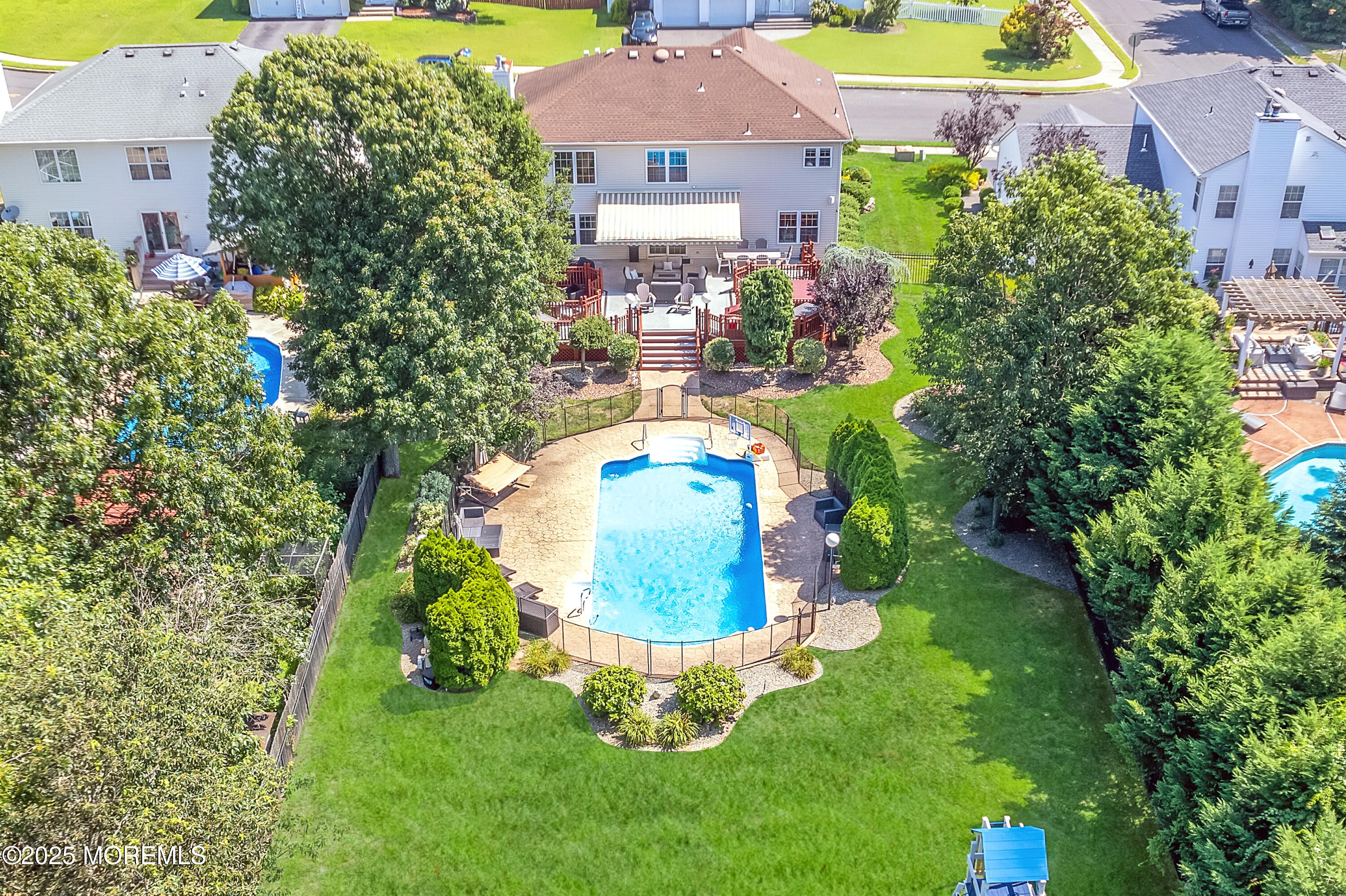 4 Diamond Lane