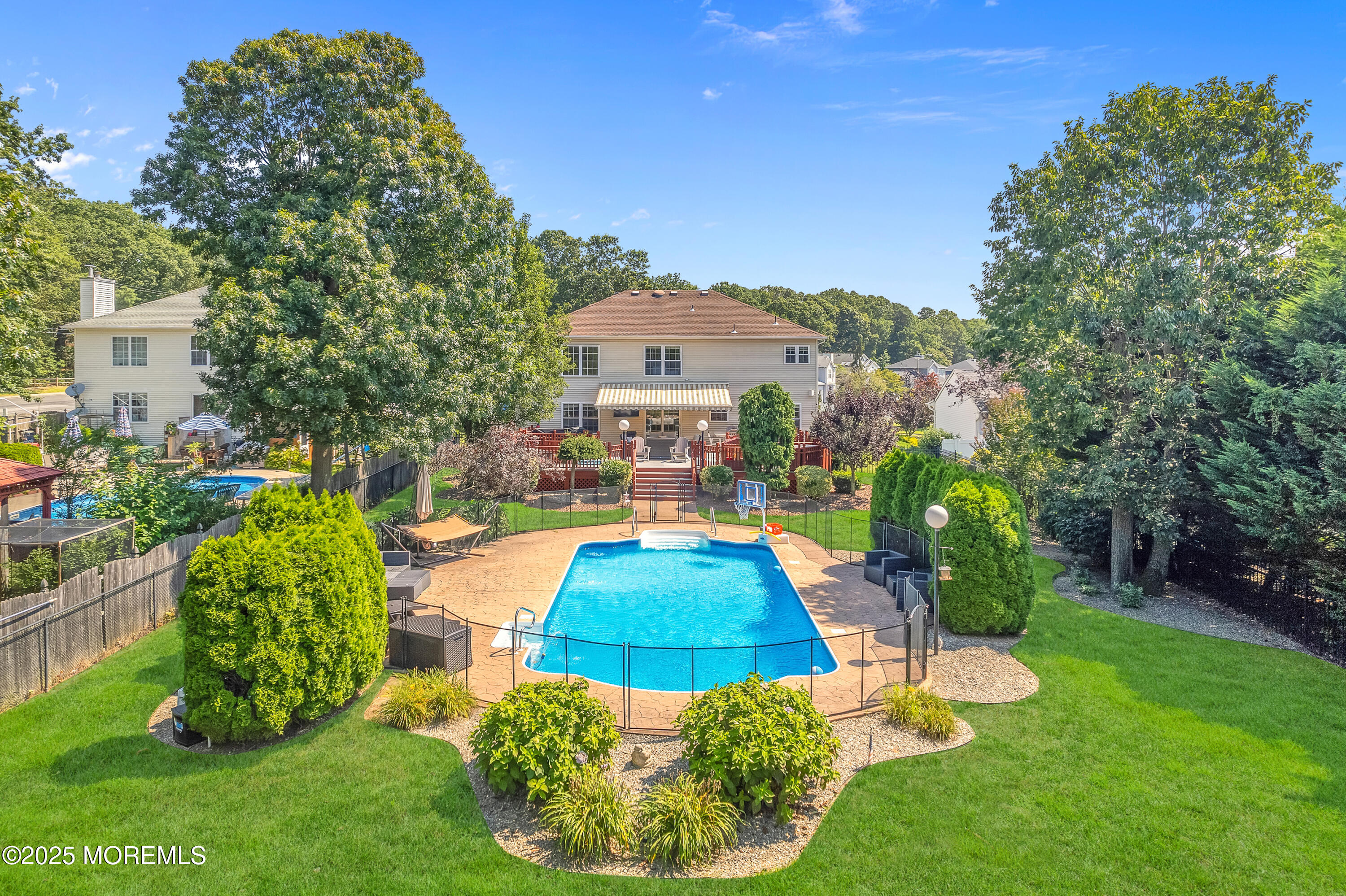 4 Diamond Lane