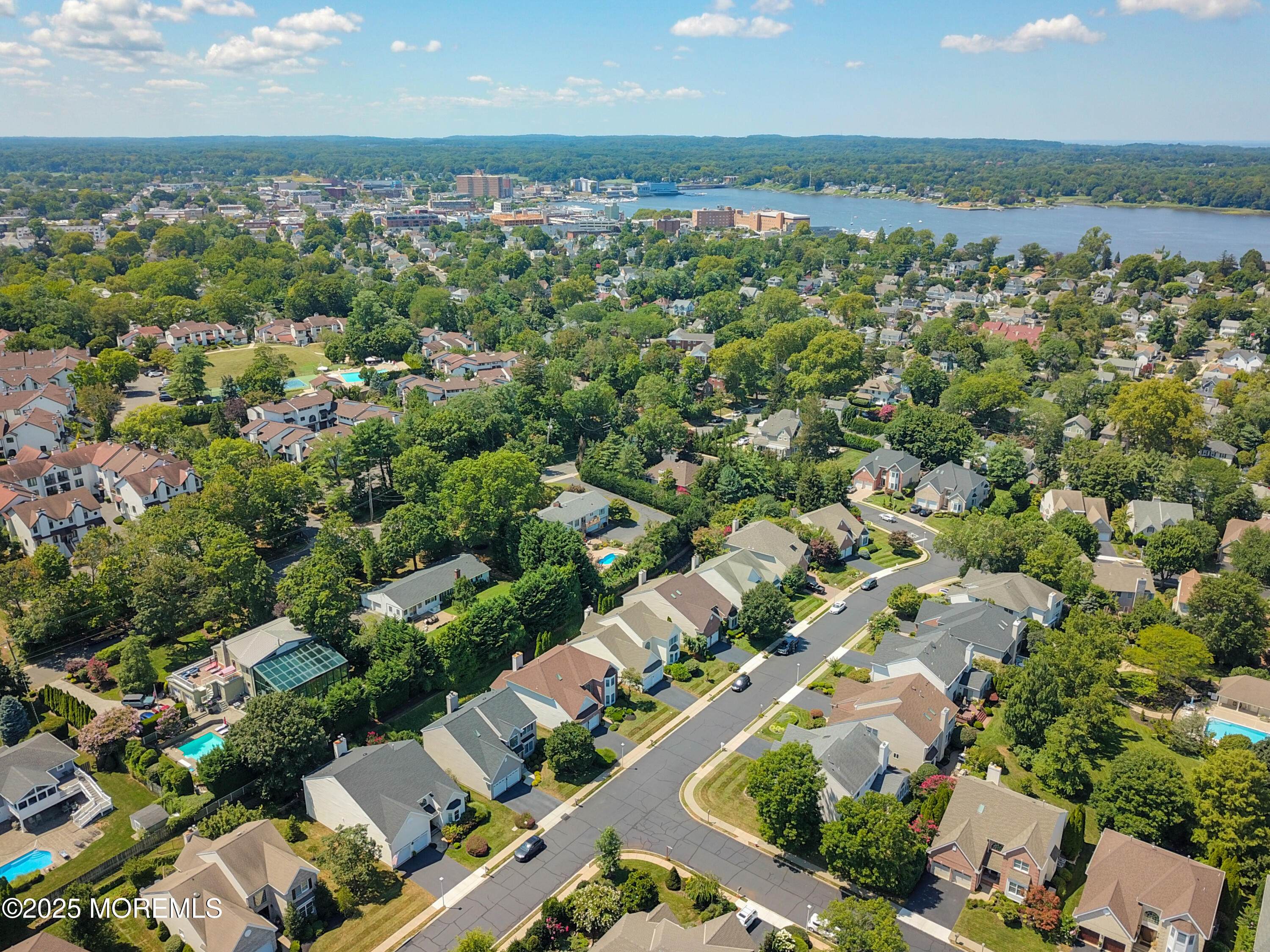 10 Windward Way