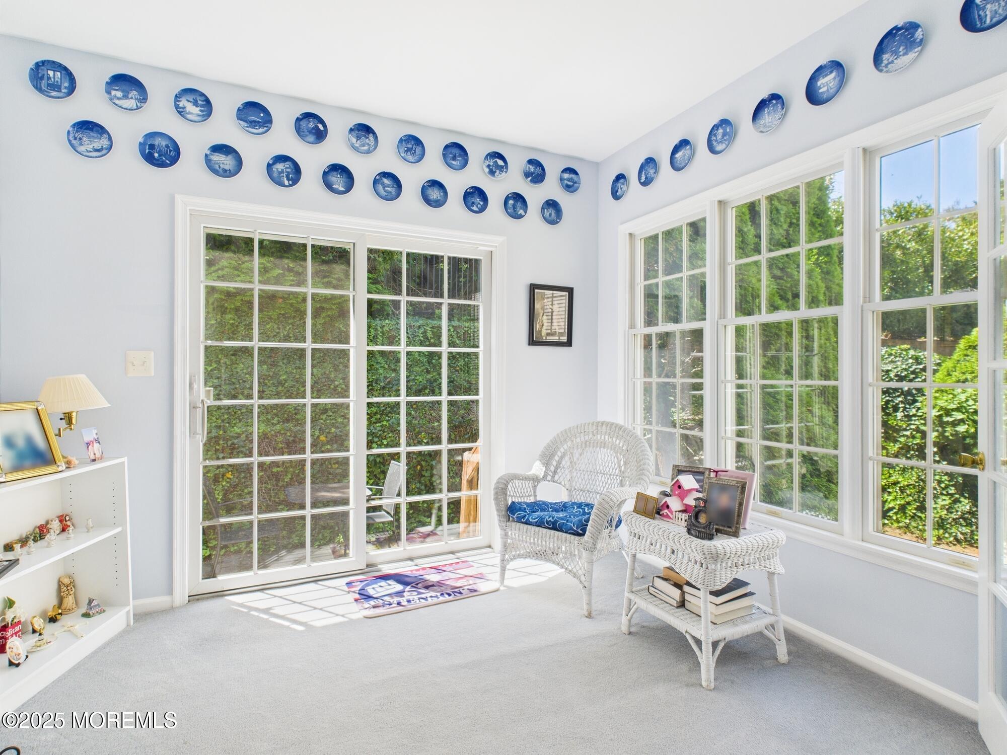 10 Windward Way