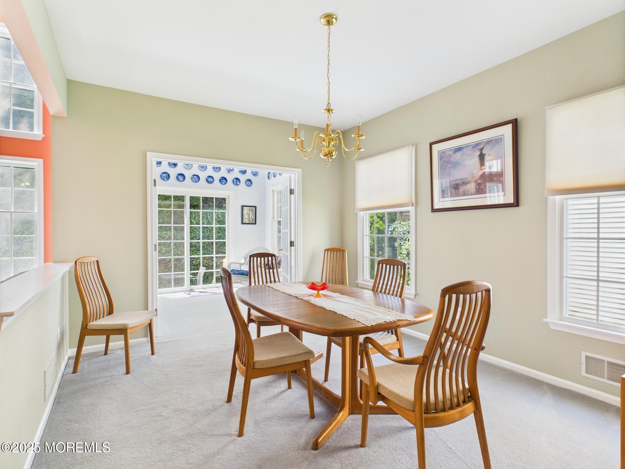 10 Windward Way