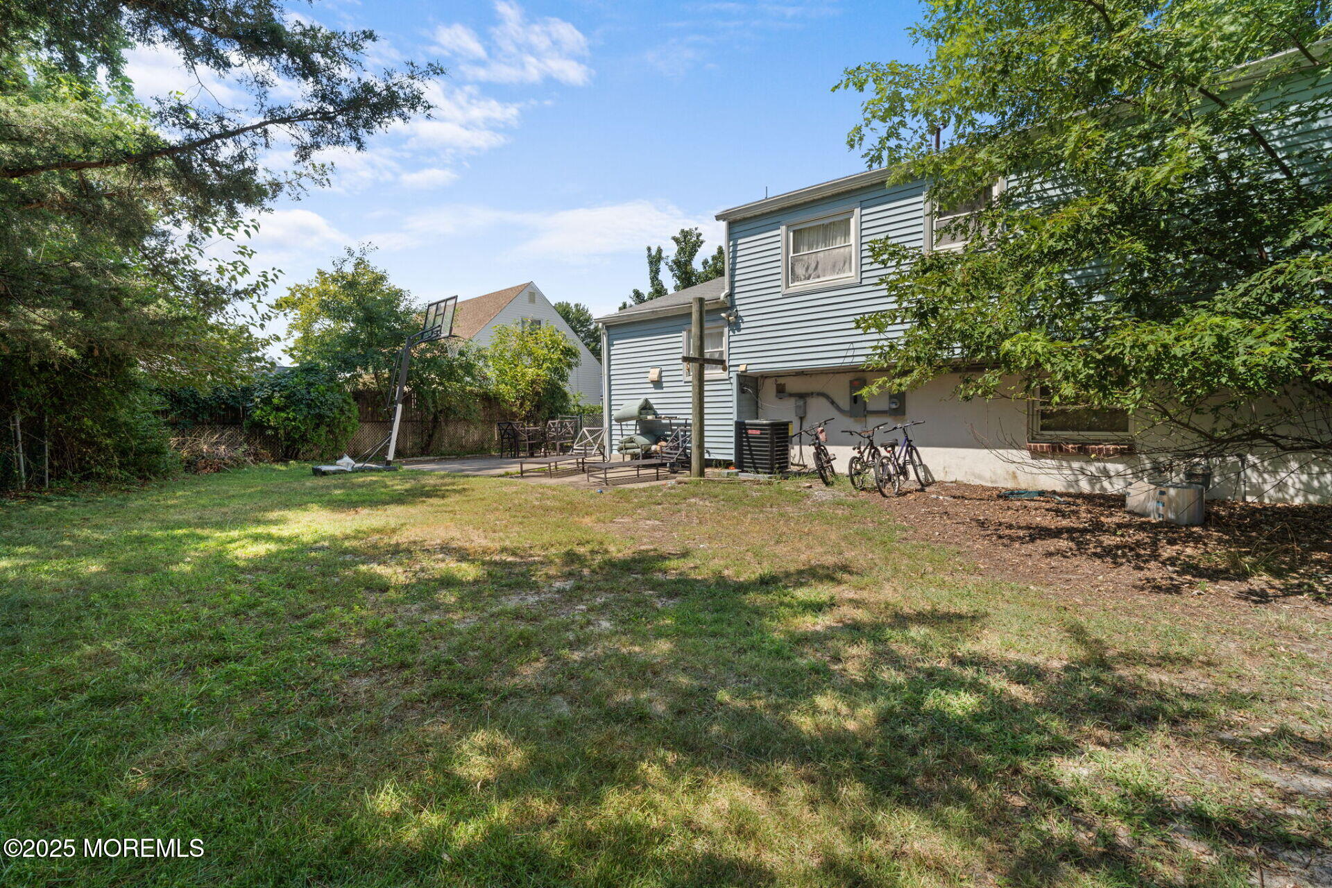 995 Hunt Drive