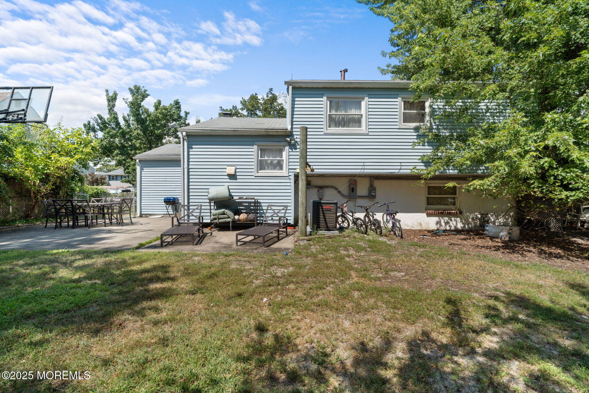 995 Hunt Drive