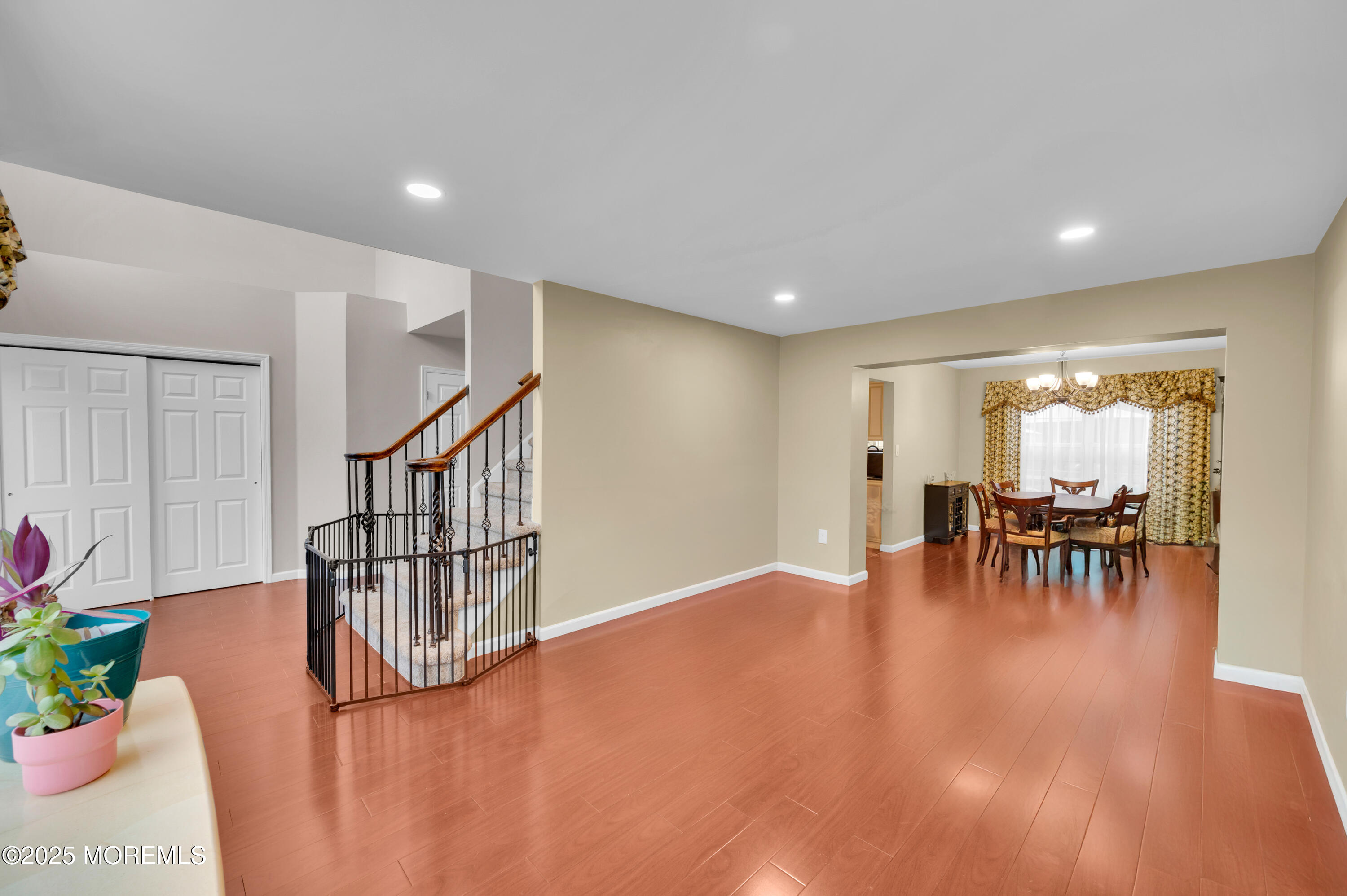 76 Diamond Lane