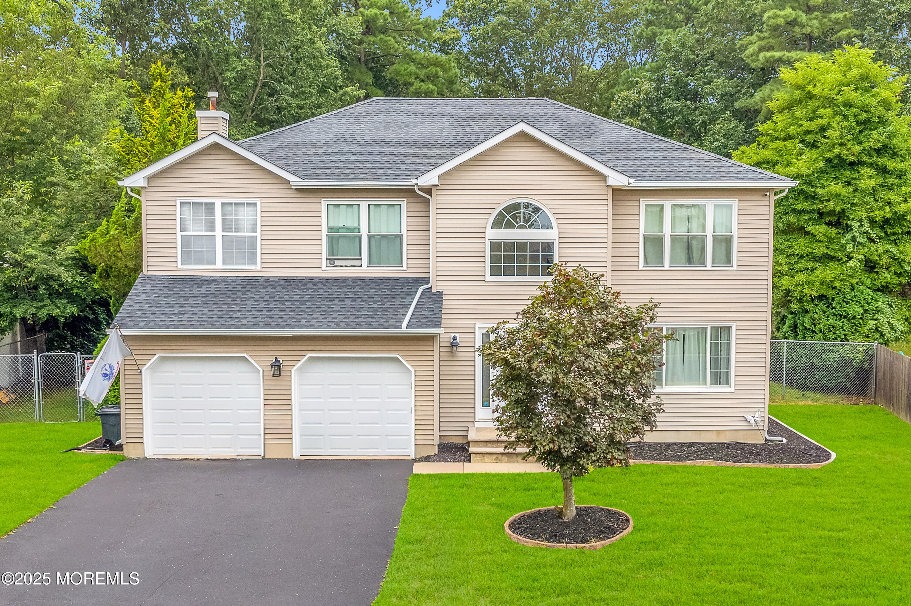 76 Diamond Lane