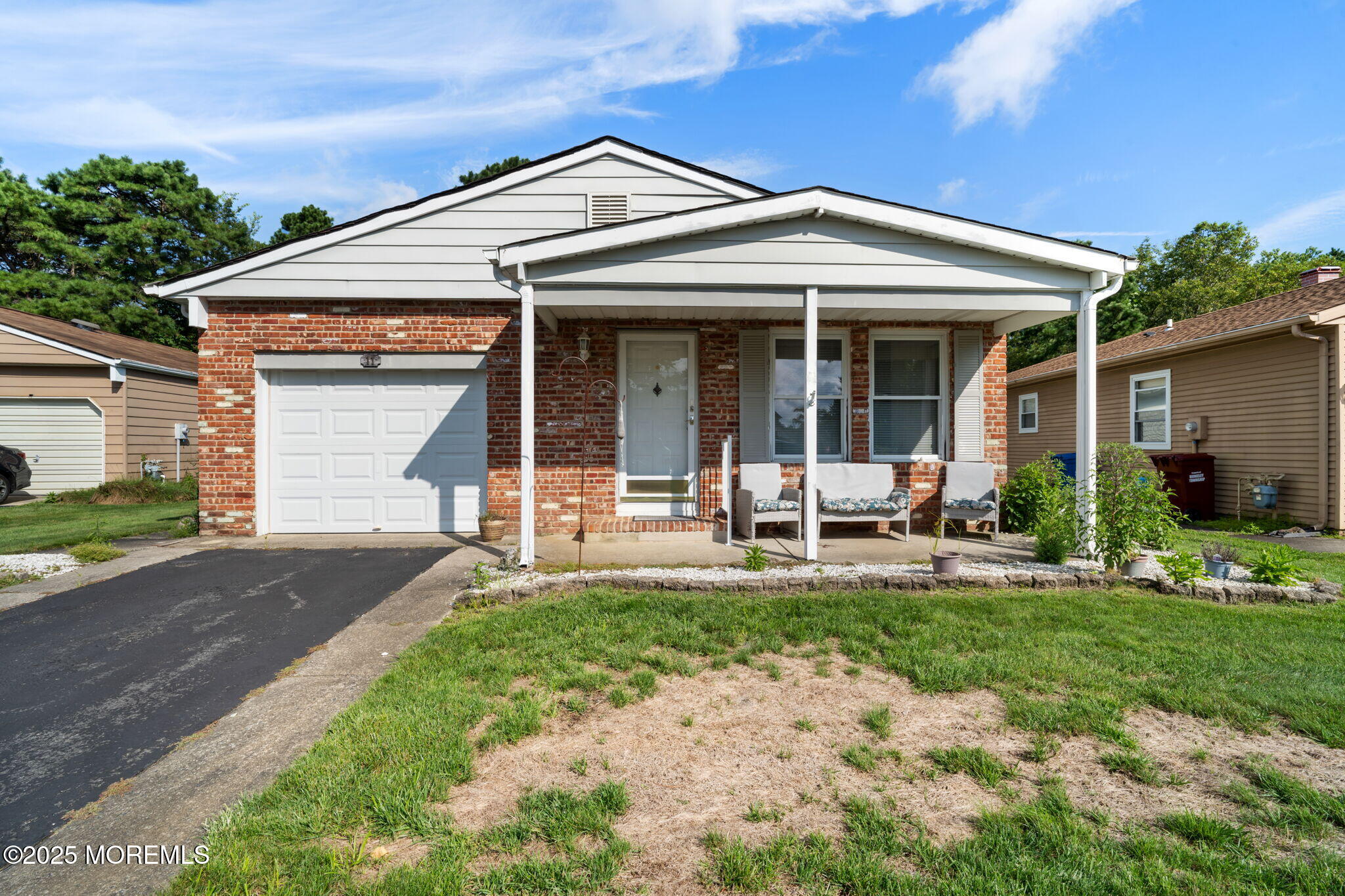 11 Selkirk Avenue