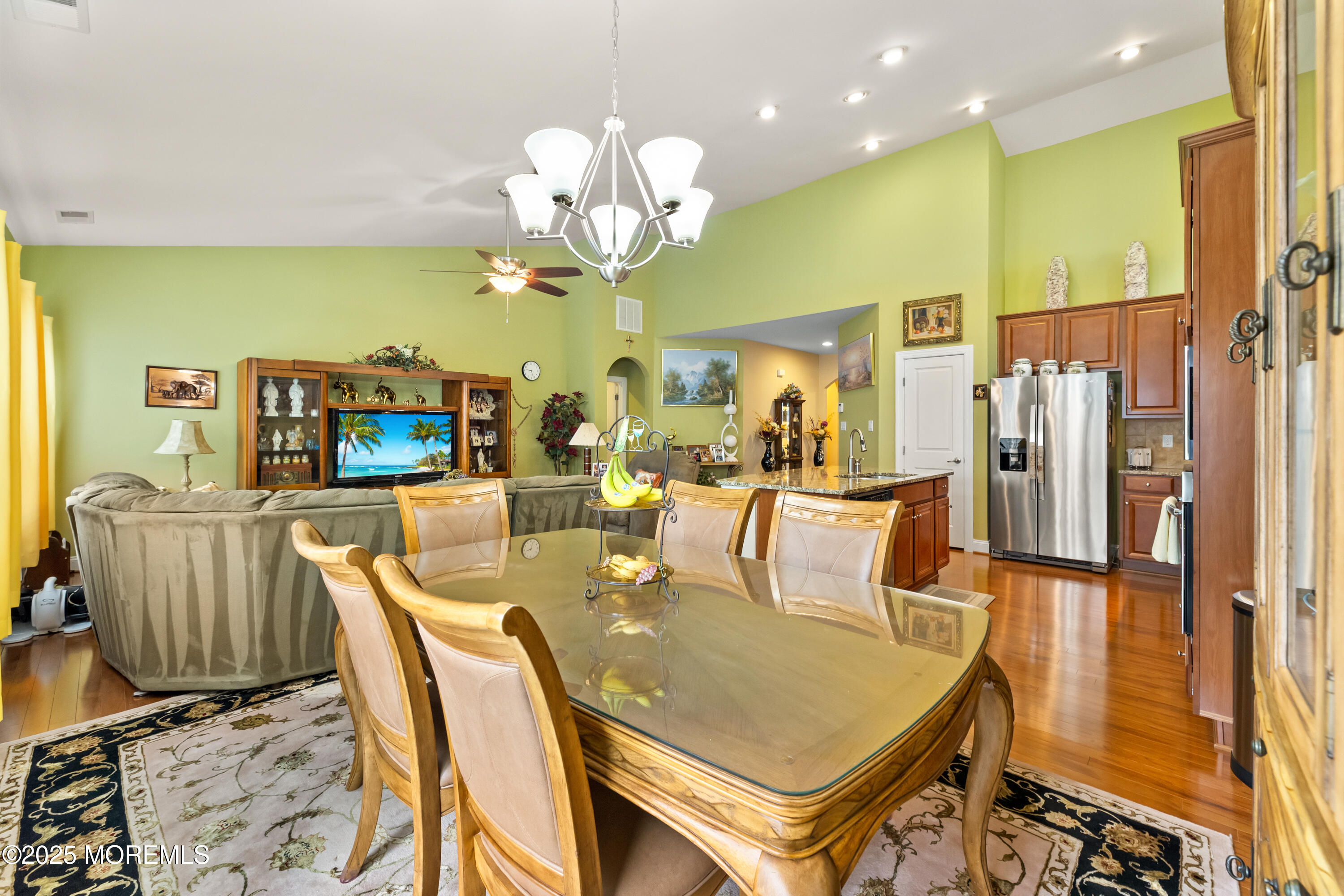 3 Eldorado Drive