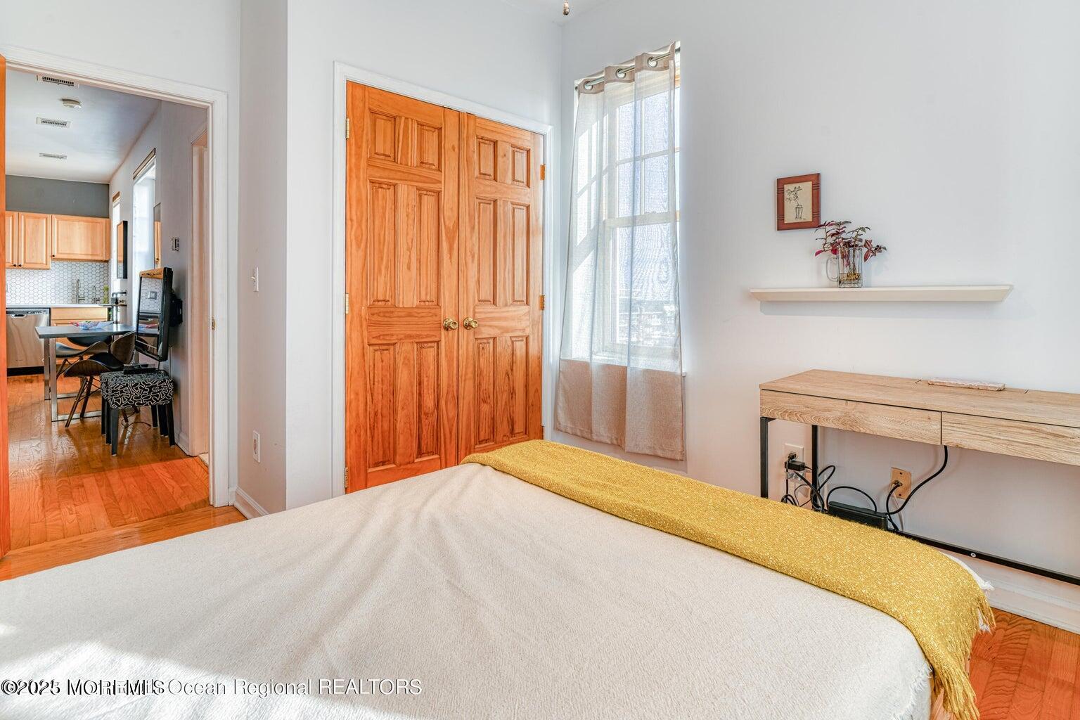 218 2nd Avenue, 303E