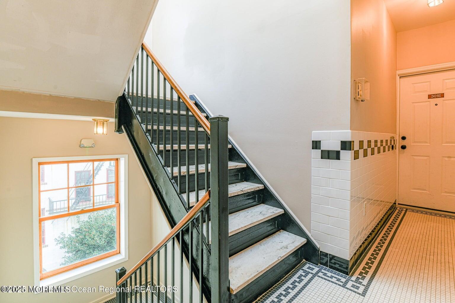 218 2nd Avenue, 303E