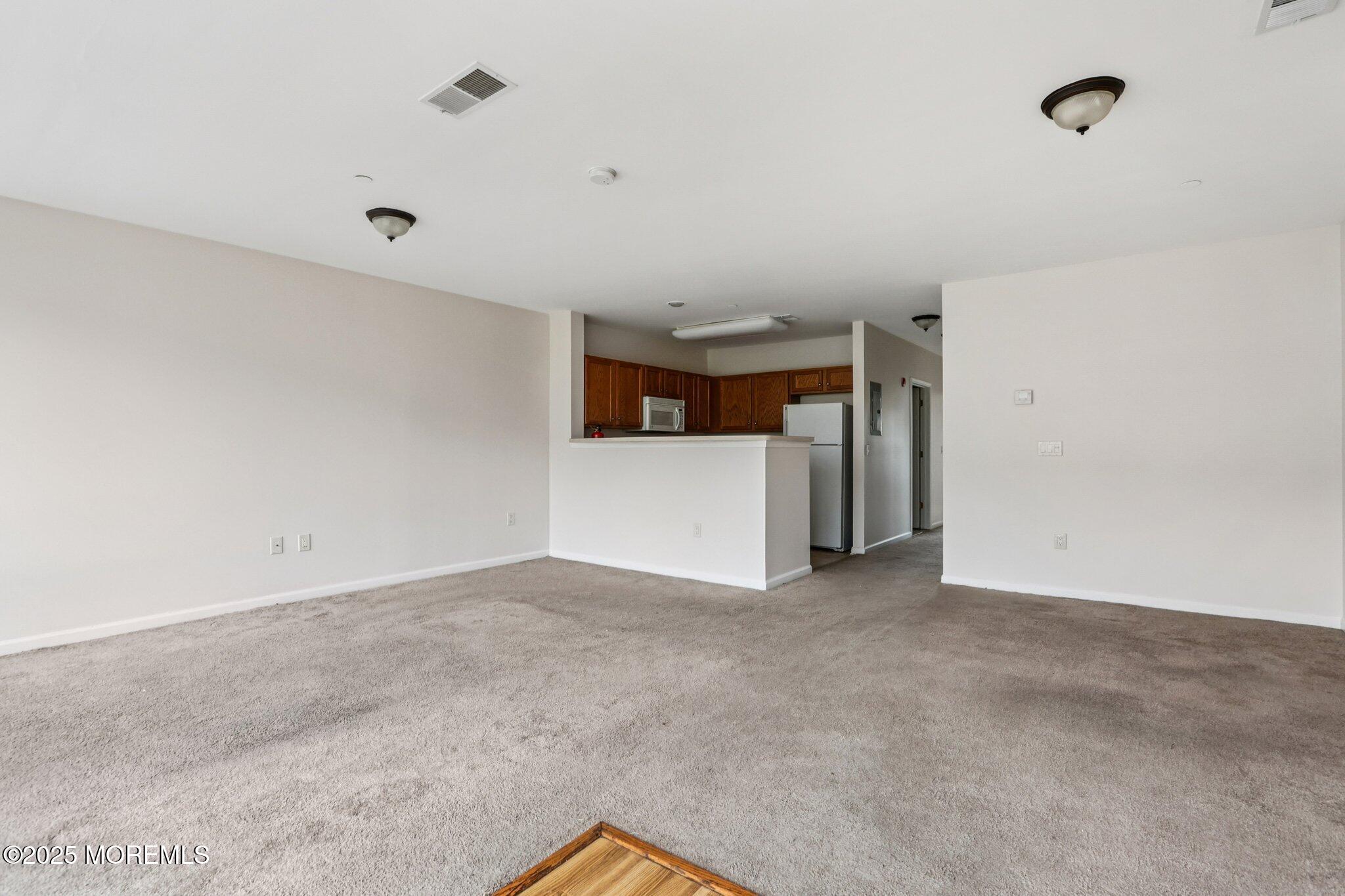 368 Rector Street, 421