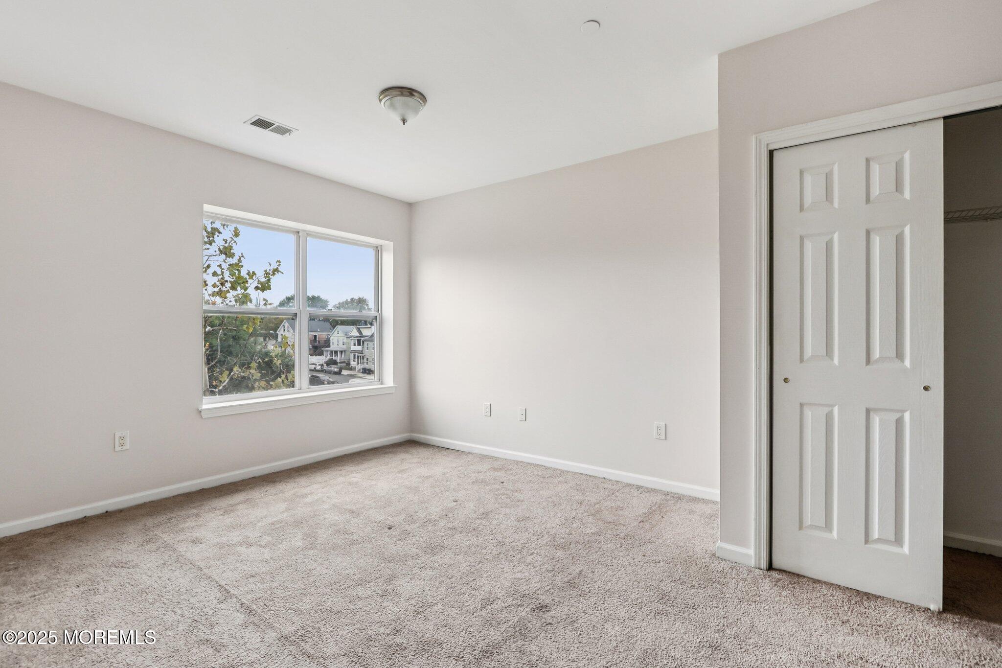 368 Rector Street, 421