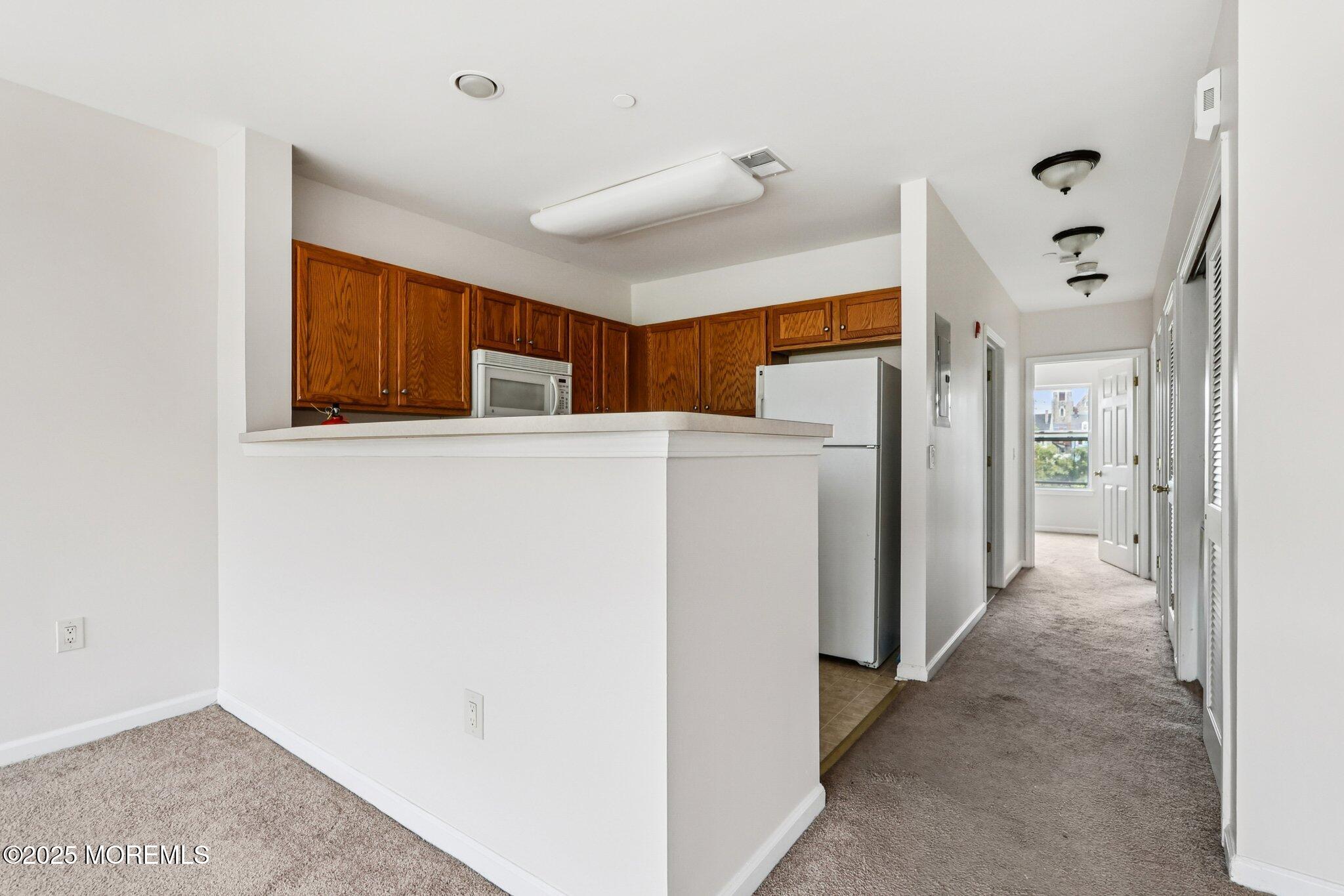 368 Rector Street, 421