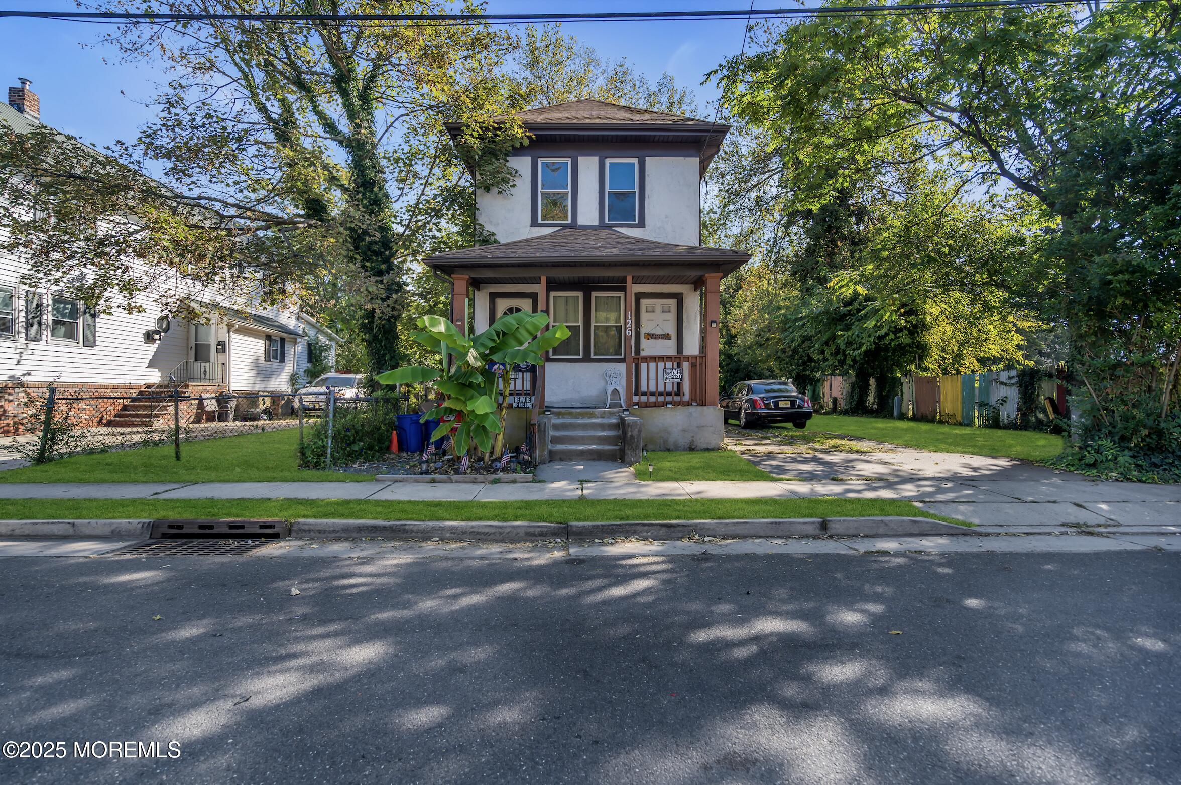 126 De Witt Avenue