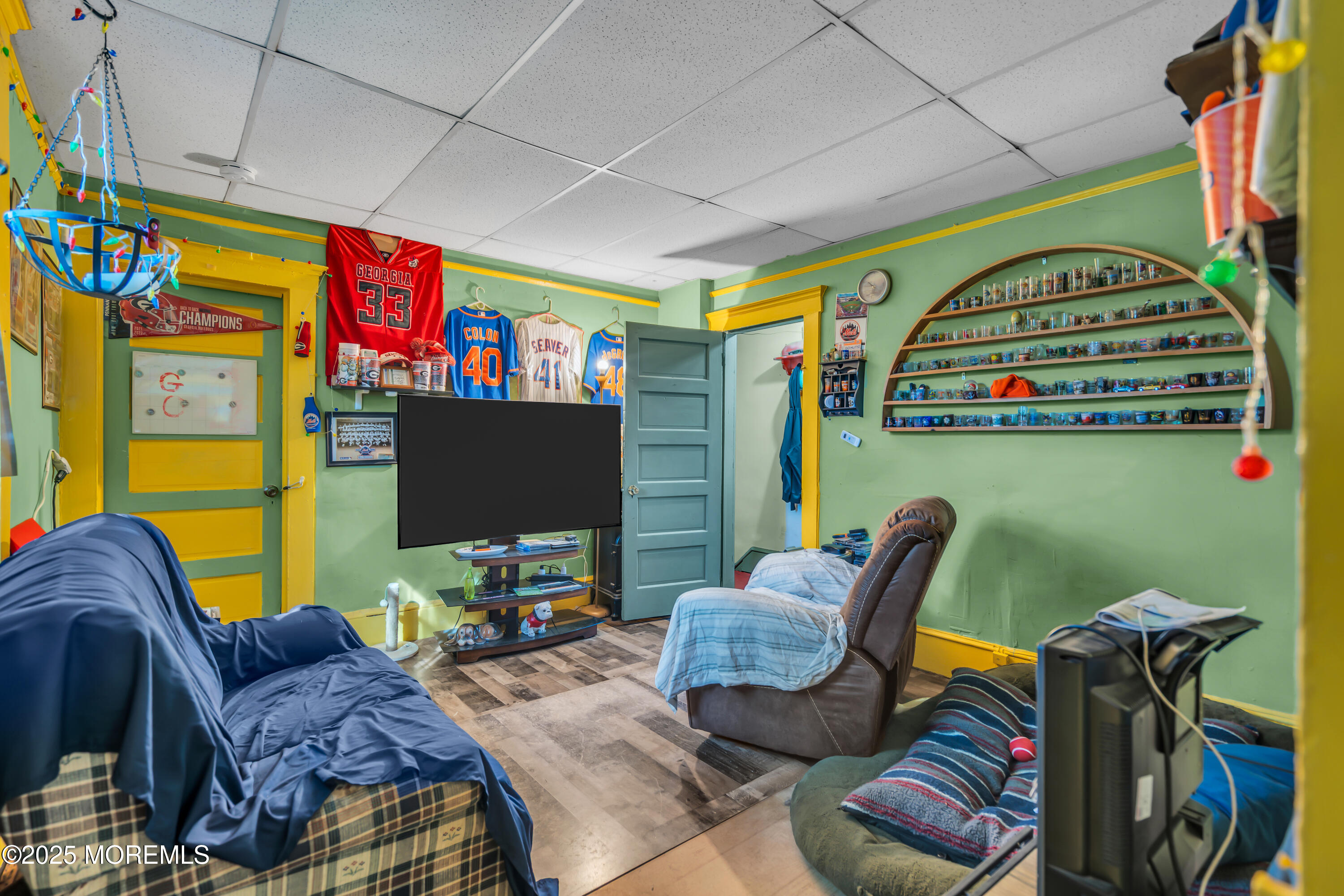 126 De Witt Avenue