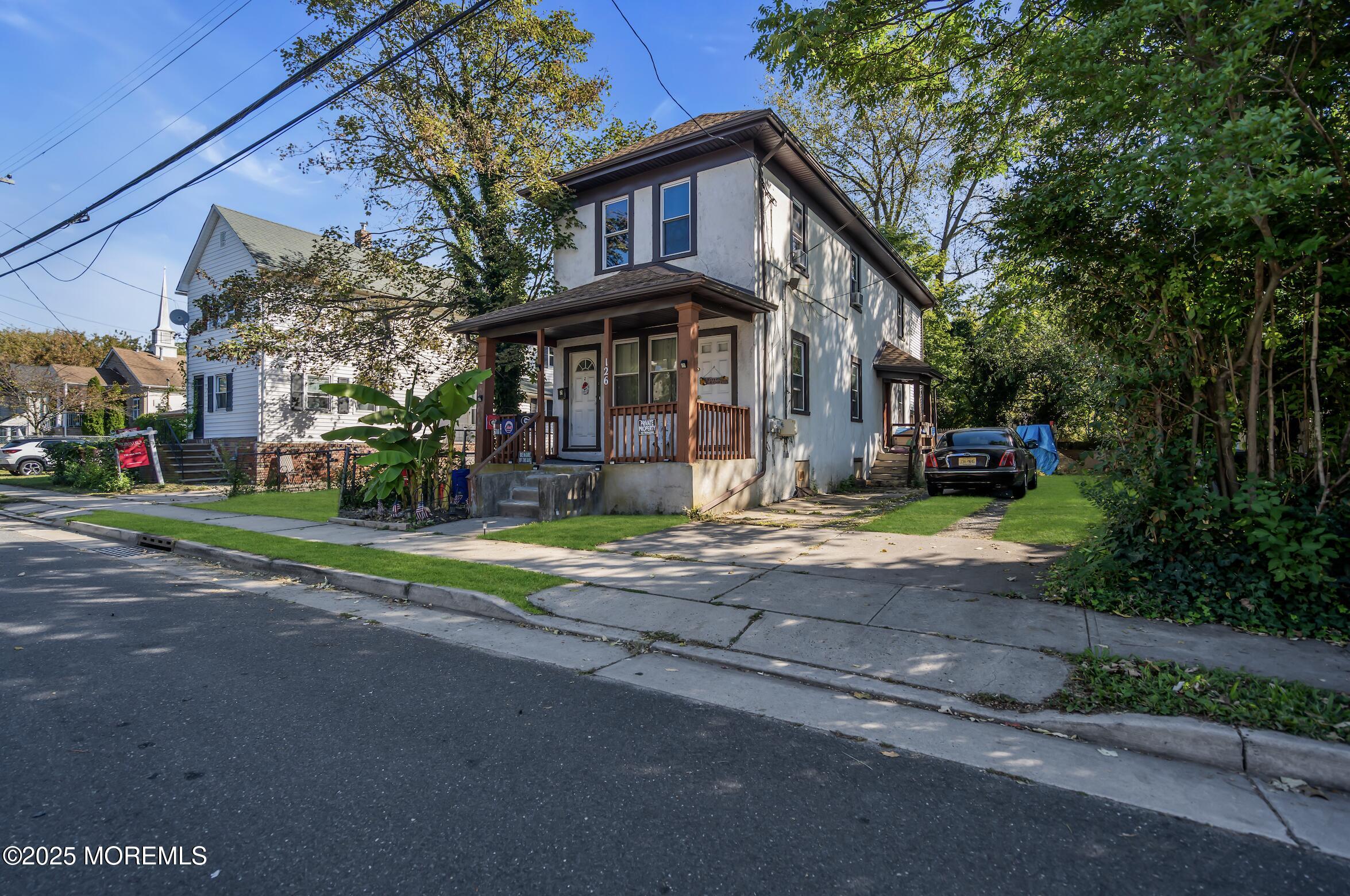 126 De Witt Avenue