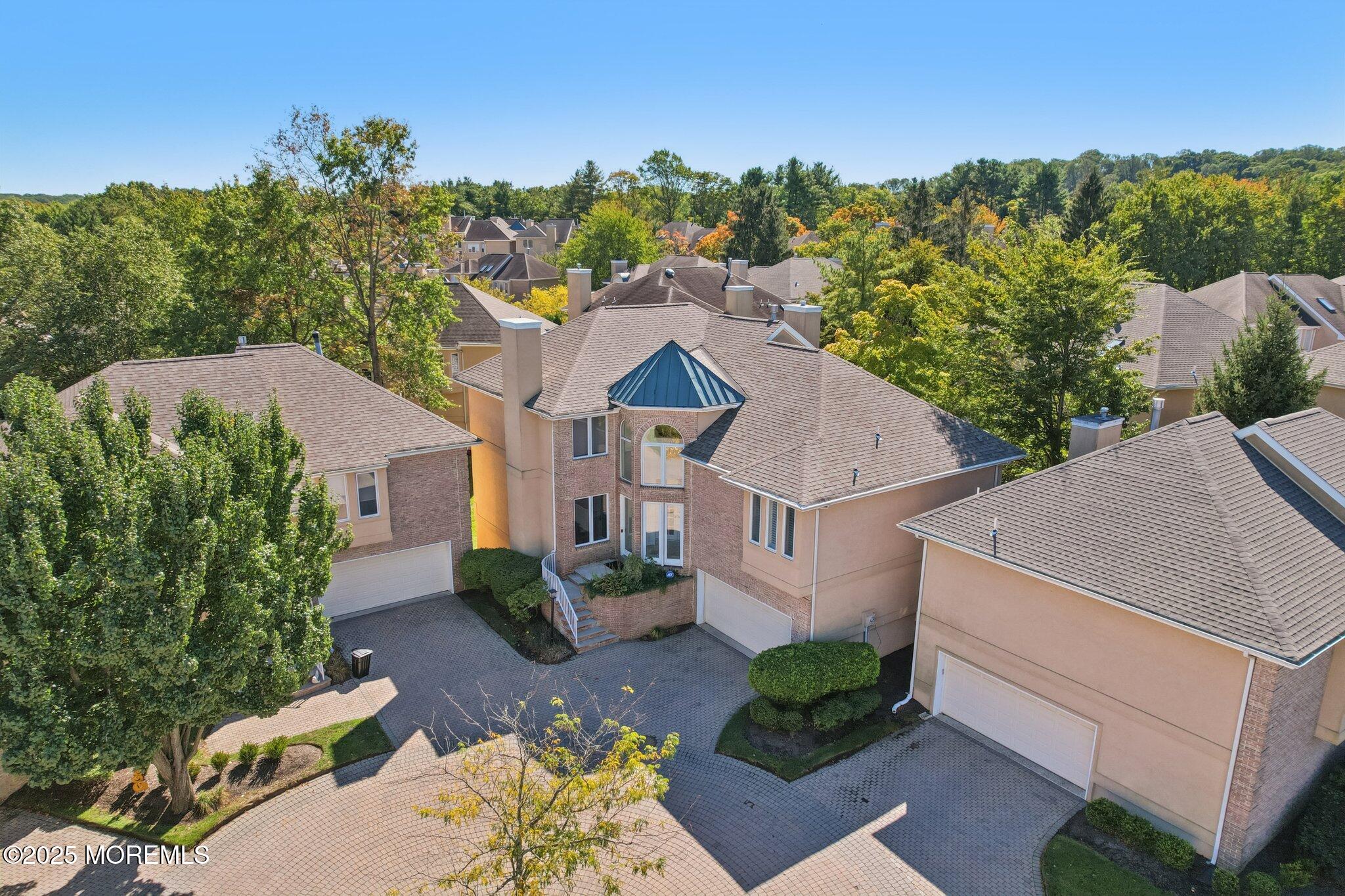 211 Pipers Landing Court