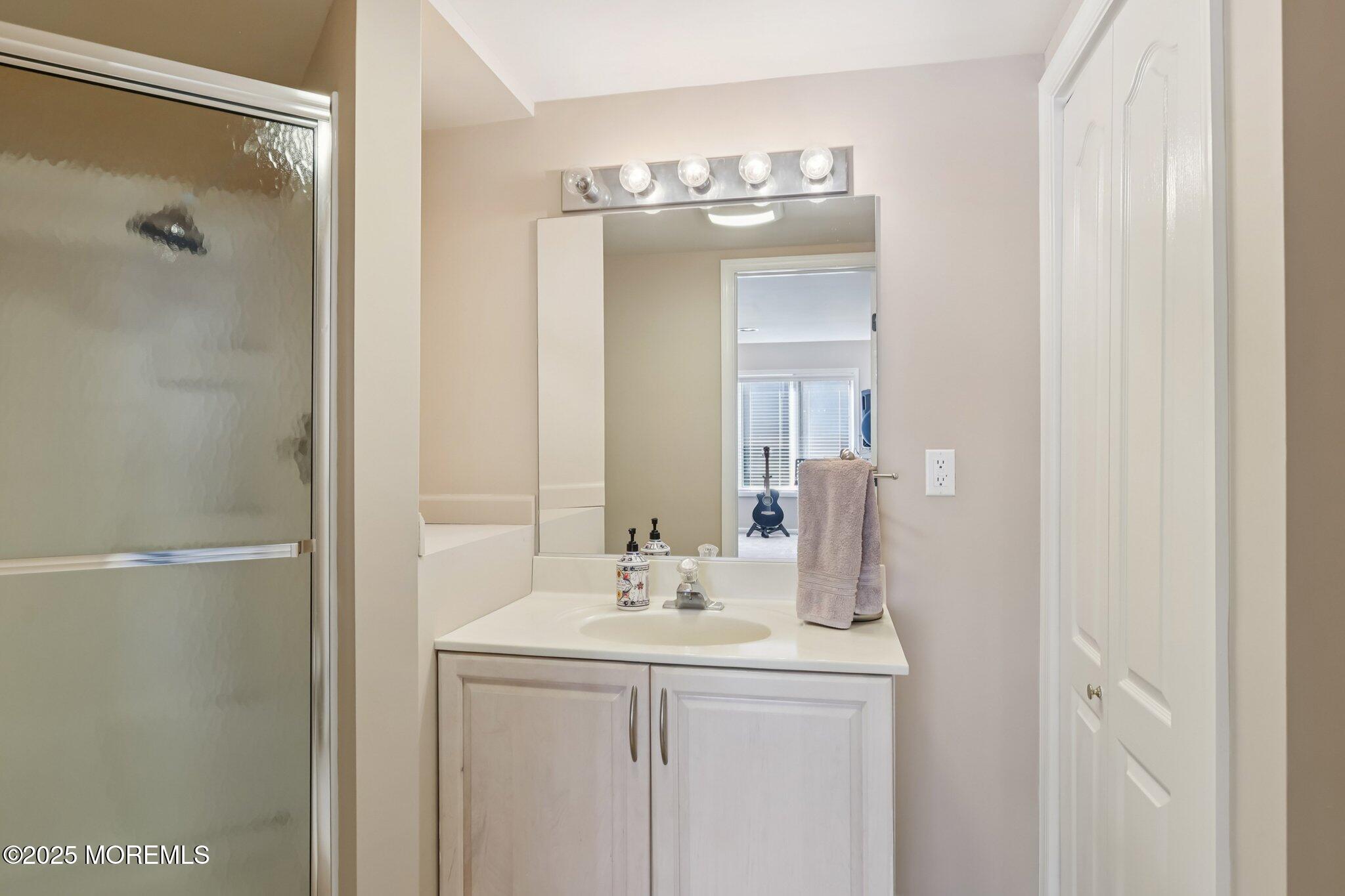 211 Pipers Landing Court