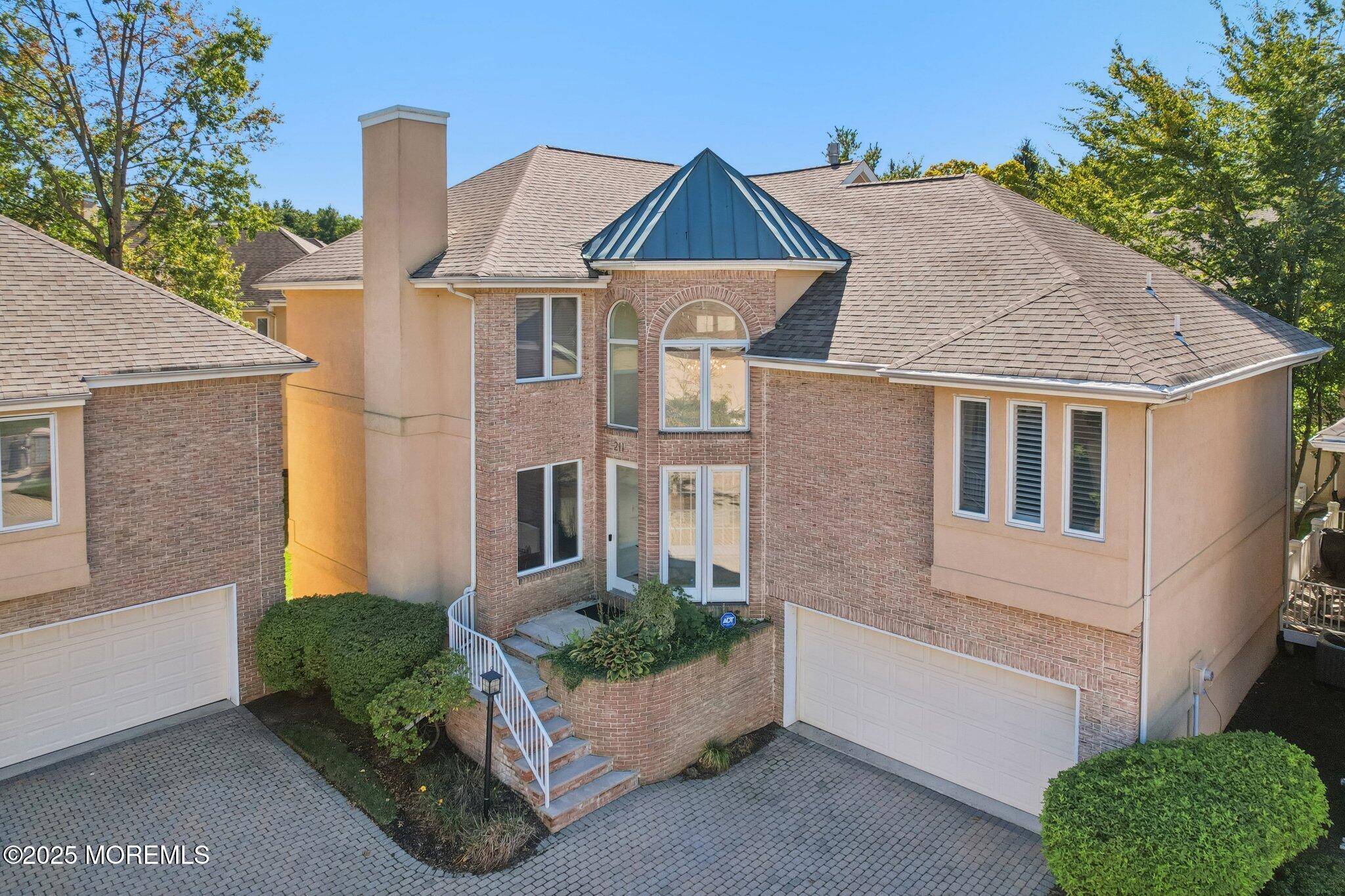 211 Pipers Landing Court