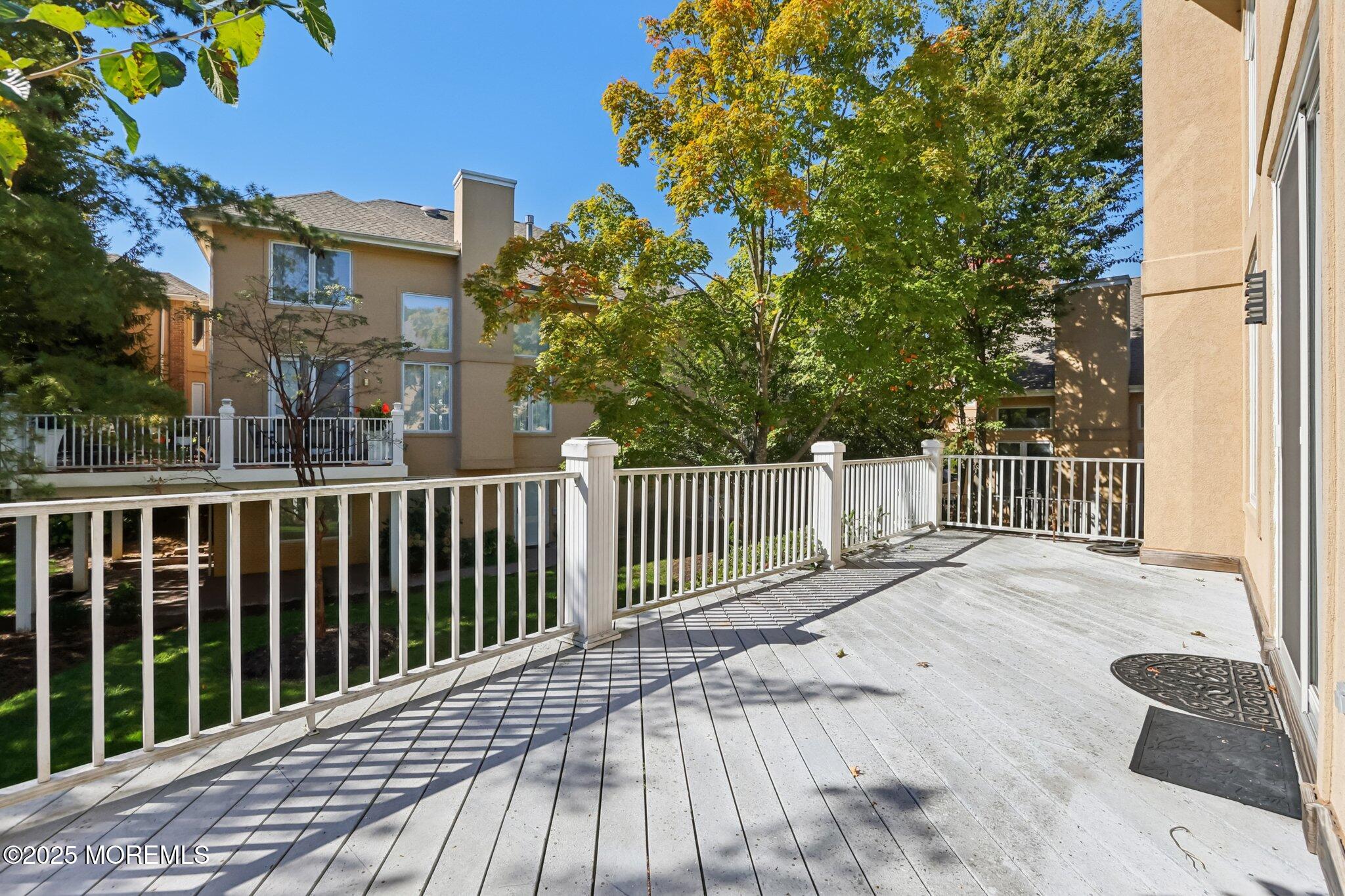 211 Pipers Landing Court