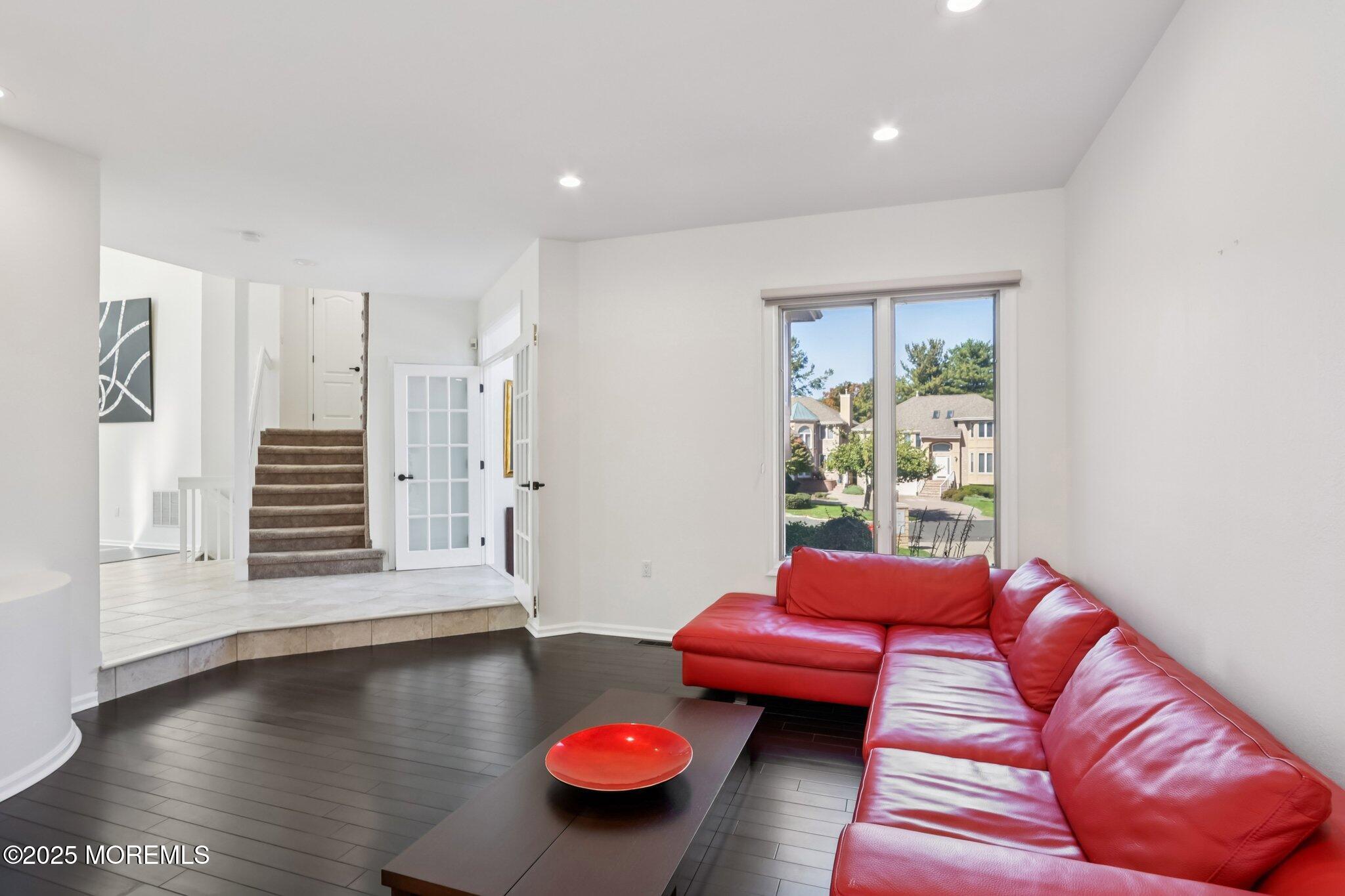 211 Pipers Landing Court