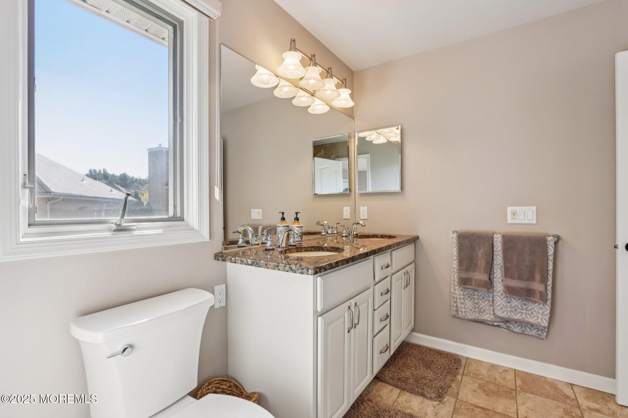 211 Pipers Landing Court