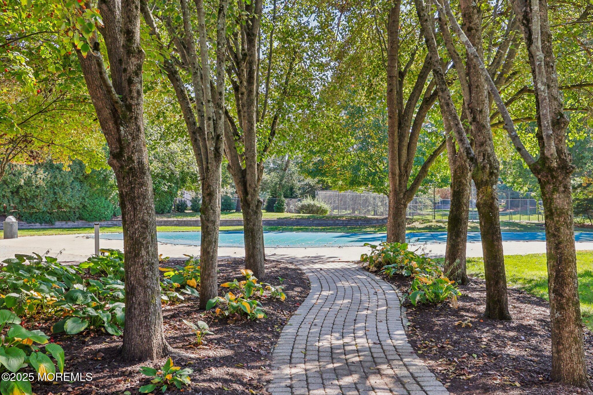 211 Pipers Landing Court