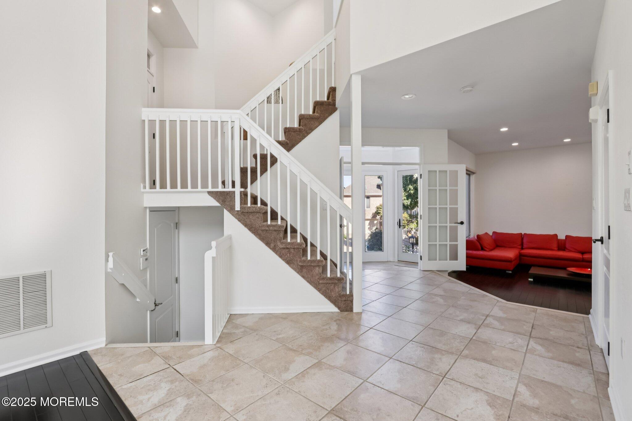 211 Pipers Landing Court