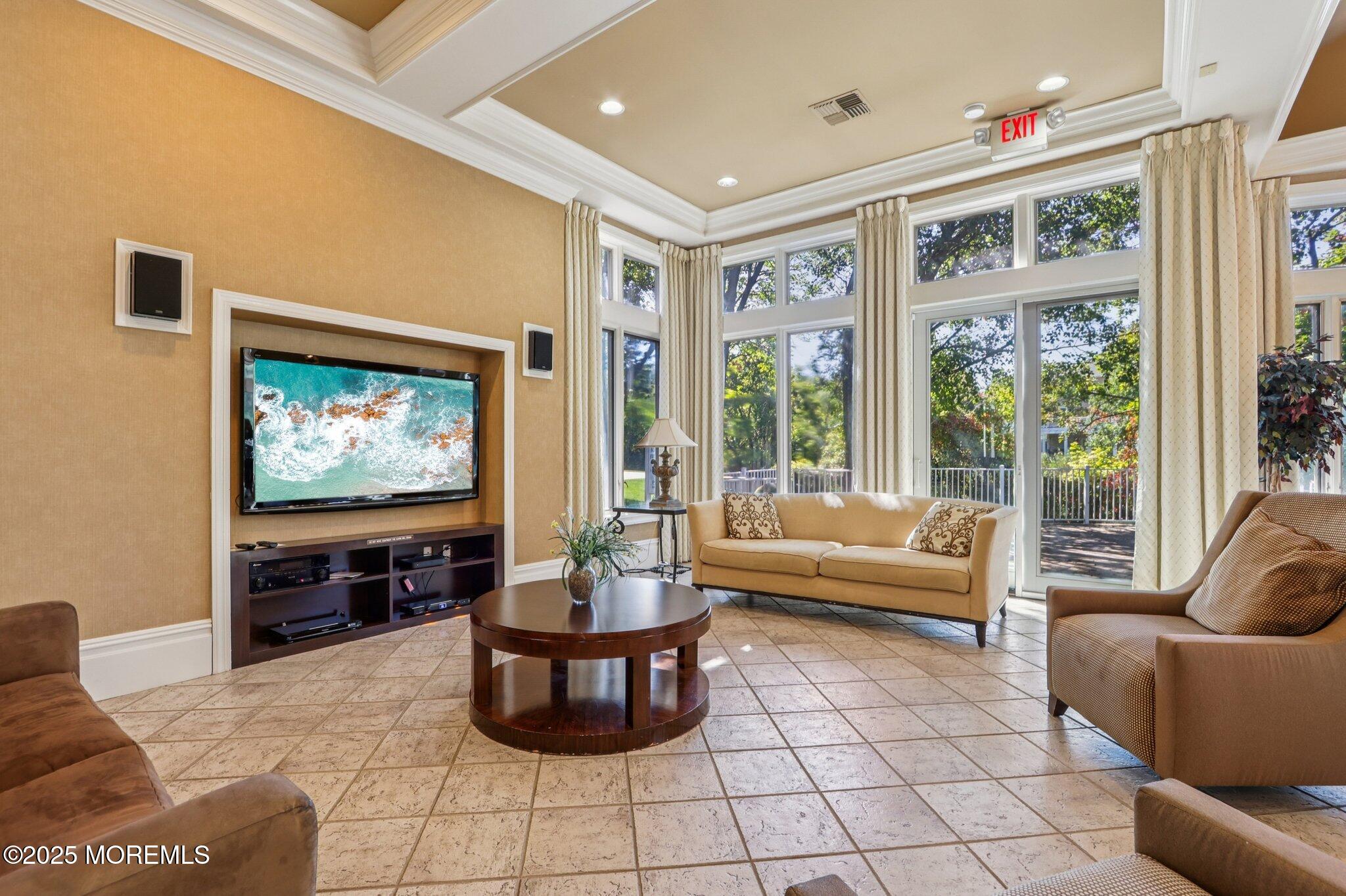 211 Pipers Landing Court